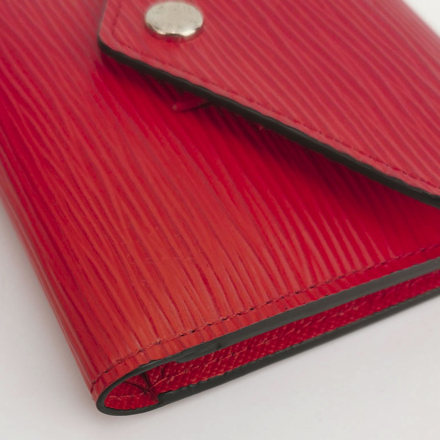 Louis Vuitton Louis Vuitton (LV) Cowhide Solid Color Water Ripple Wallet Size ONE SIZE - 5 Thumbnail