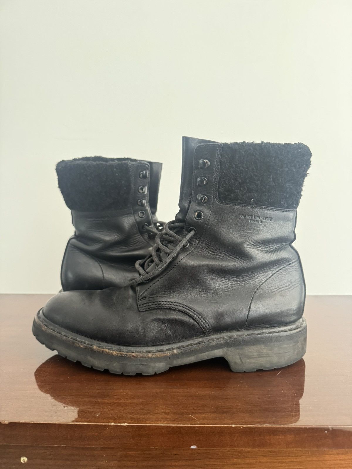 Saint Laurent Paris SAINT LAURENT PARIS SHEARLING TREKKER BOOT Size US 9 / EU 42 - 4 Thumbnail
