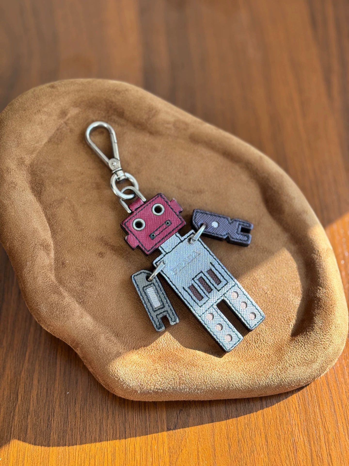 Prada Prada 95 New Robot Keychain Size ONE SIZE - 2 Thumbnail