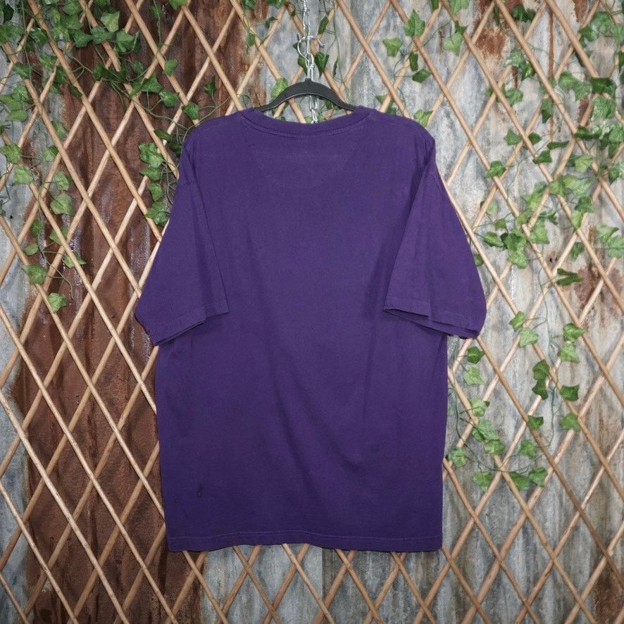 NBA XL - Vintage Y2K Los Angeles Lakers NBA 2000s purple t-shirt Size US XL / EU 56 / 4 - 2 Thumbnail