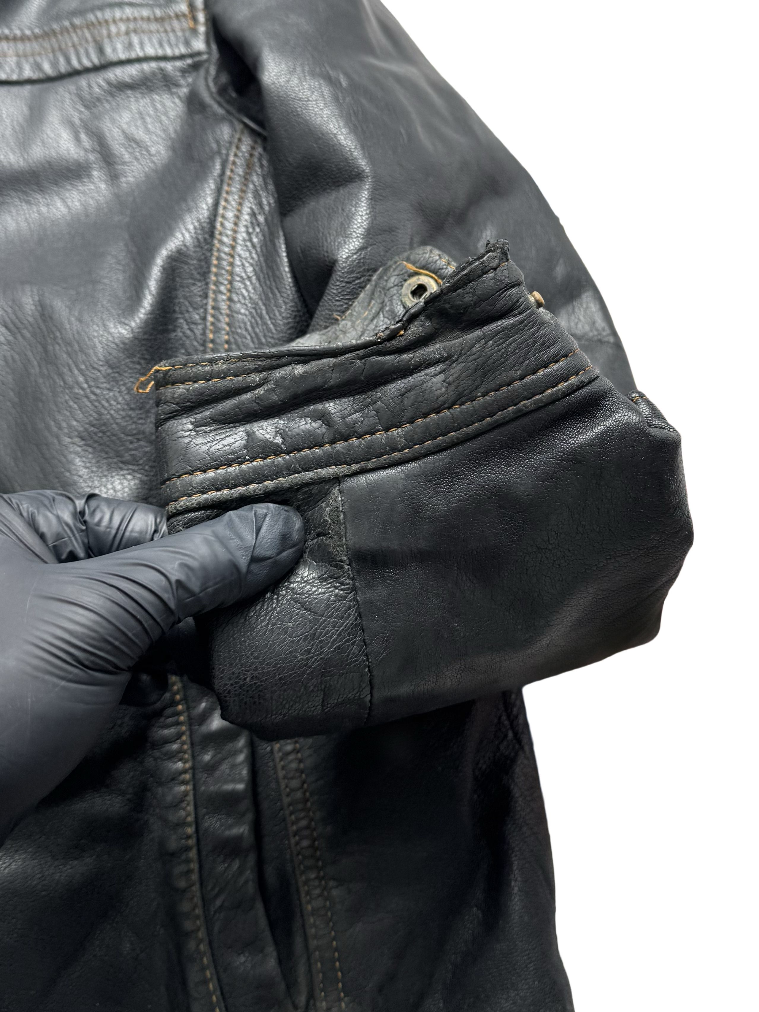 Genuine Leather Leather Jacket From The 90's (V131) Size US XL / EU 56 / 4 - 20 Thumbnail