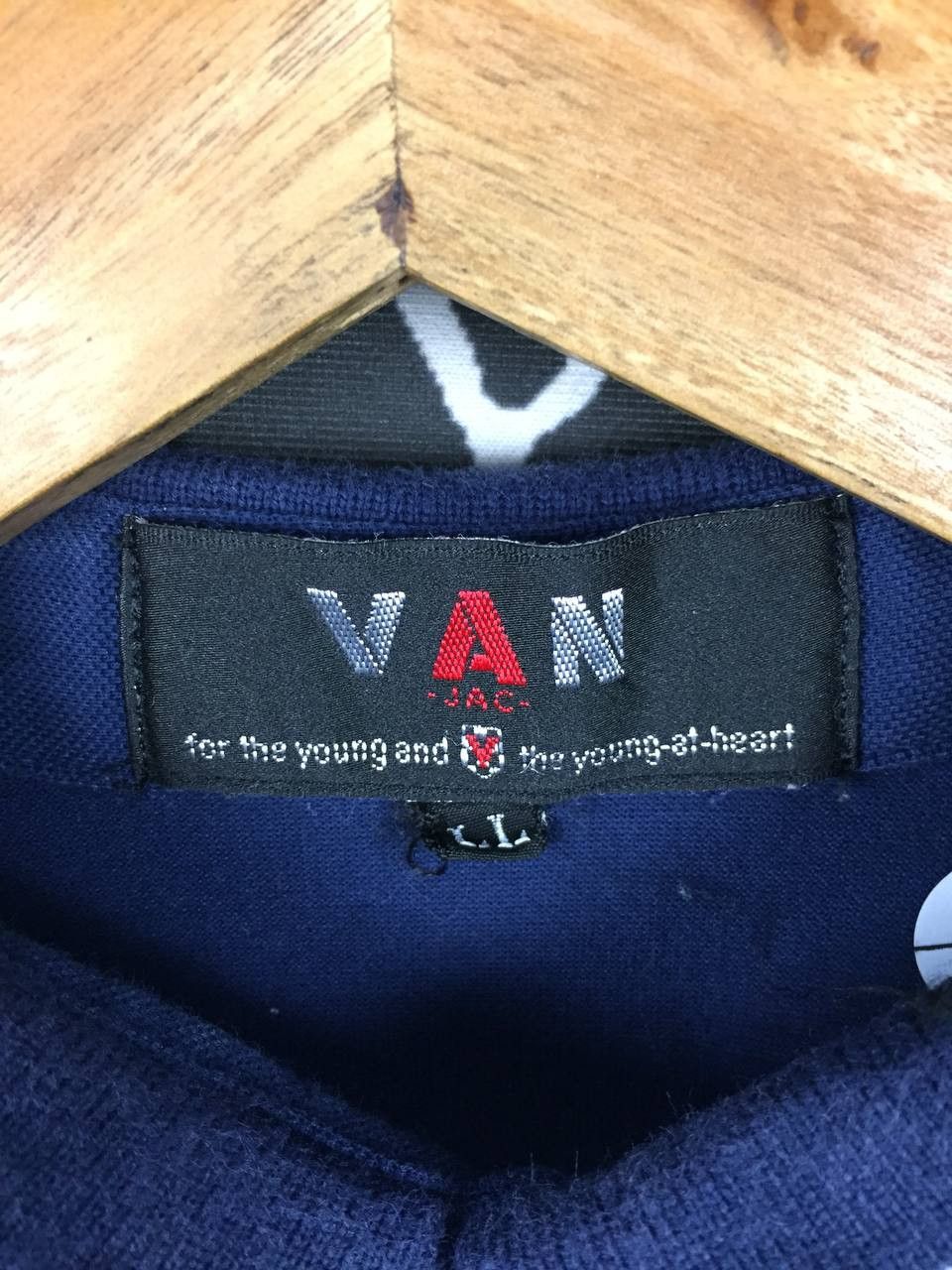 Japanese Brand VAN JAC Japan Embroidered Logo Tipped Mock Neck Polo Shirt Size US L / EU 52-54 / 3 - 15 Thumbnail
