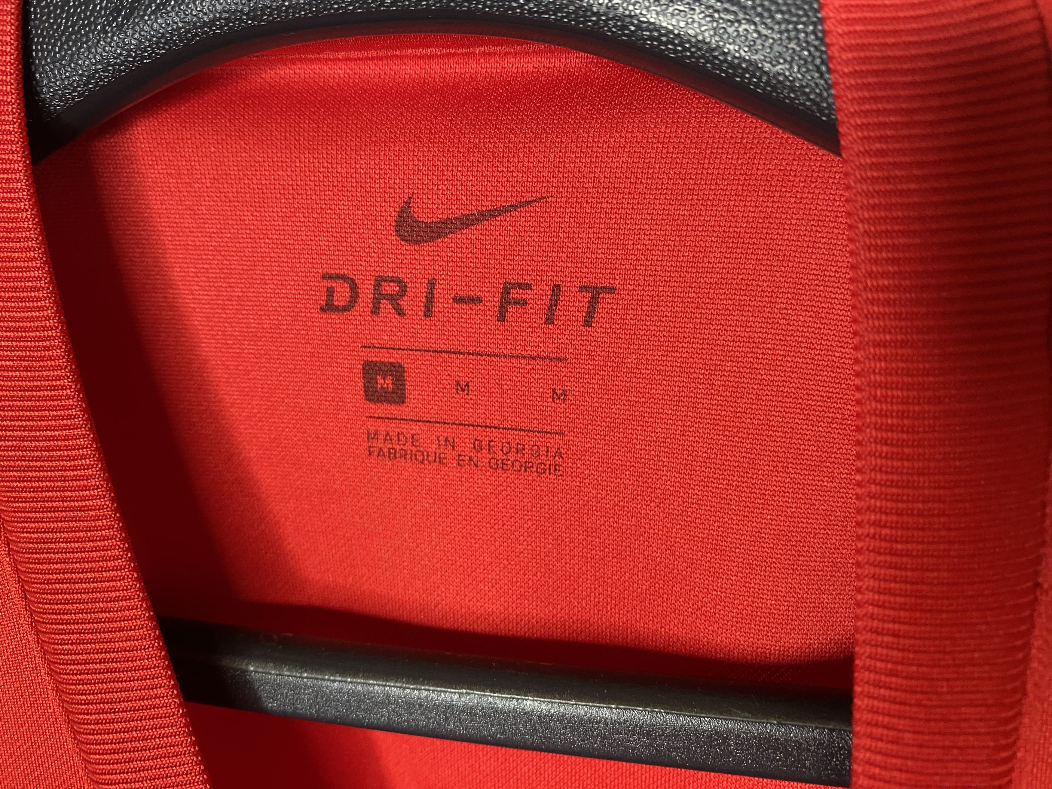 Nike AARAU 2018 2019 TRAINING FOOTBALL SHIRT SOCCER JERSEY NIKE Size US M / EU 48-50 / 2 - 6 Thumbnail