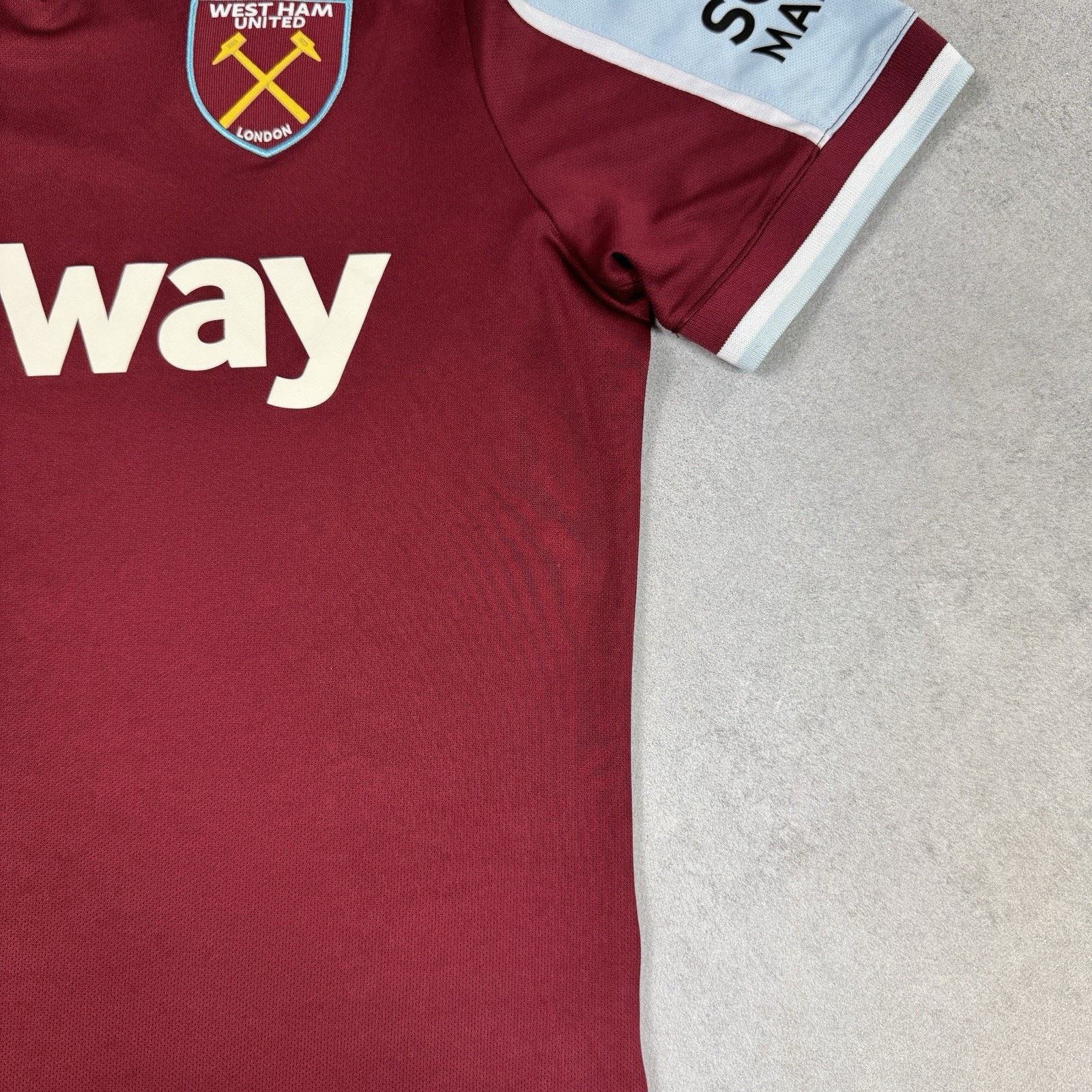 Umbro WEST HAM UNITED 2021 2022 SOCCER JERSEY Umbro Size L Size US L / EU 52-54 / 3 - 10 Thumbnail
