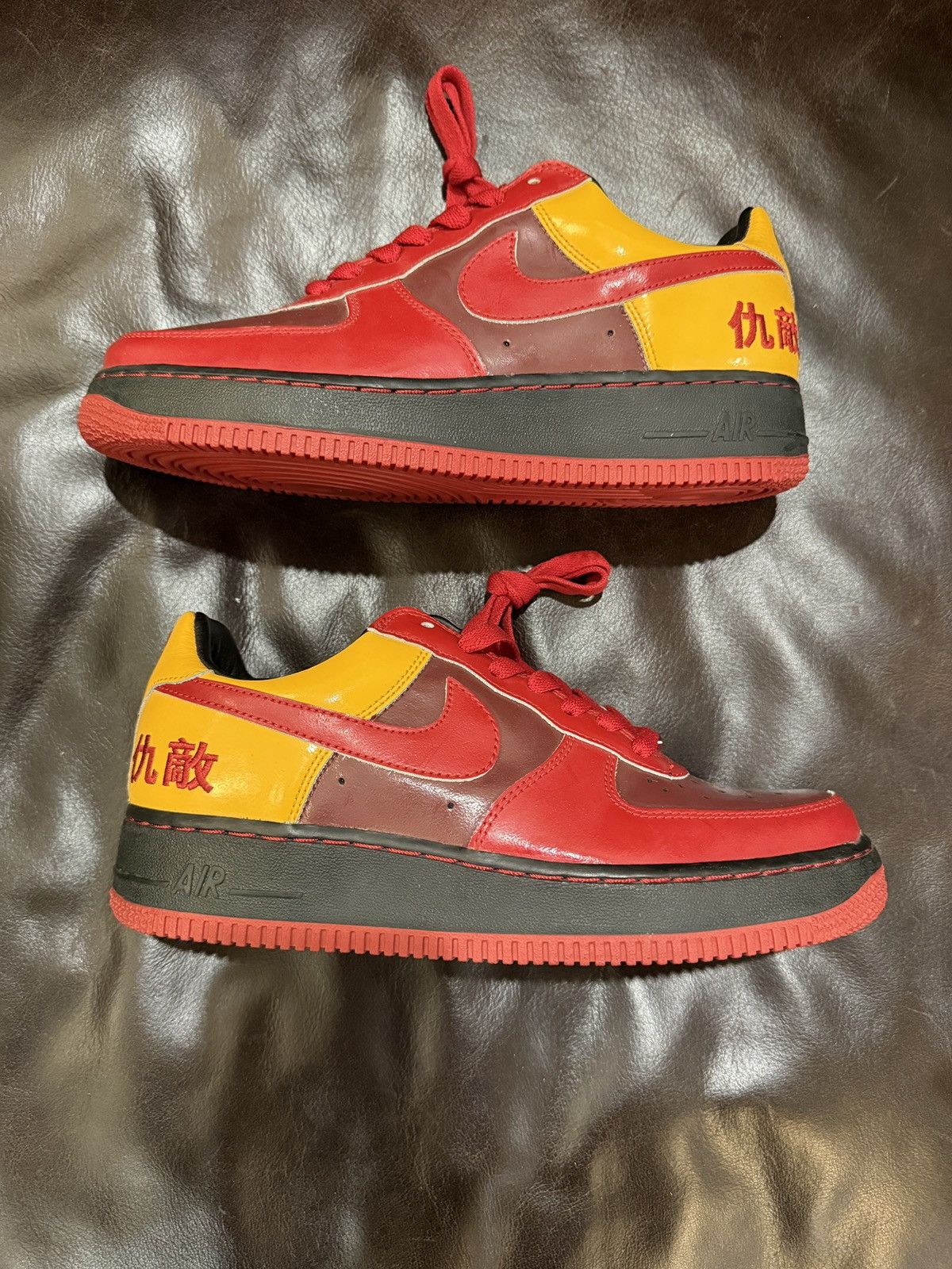 Nike Nike Air Force 1 Low “Chamber of Fear - Hater” 311729-661 DS Size US 7 / EU 40 - 2 Thumbnail