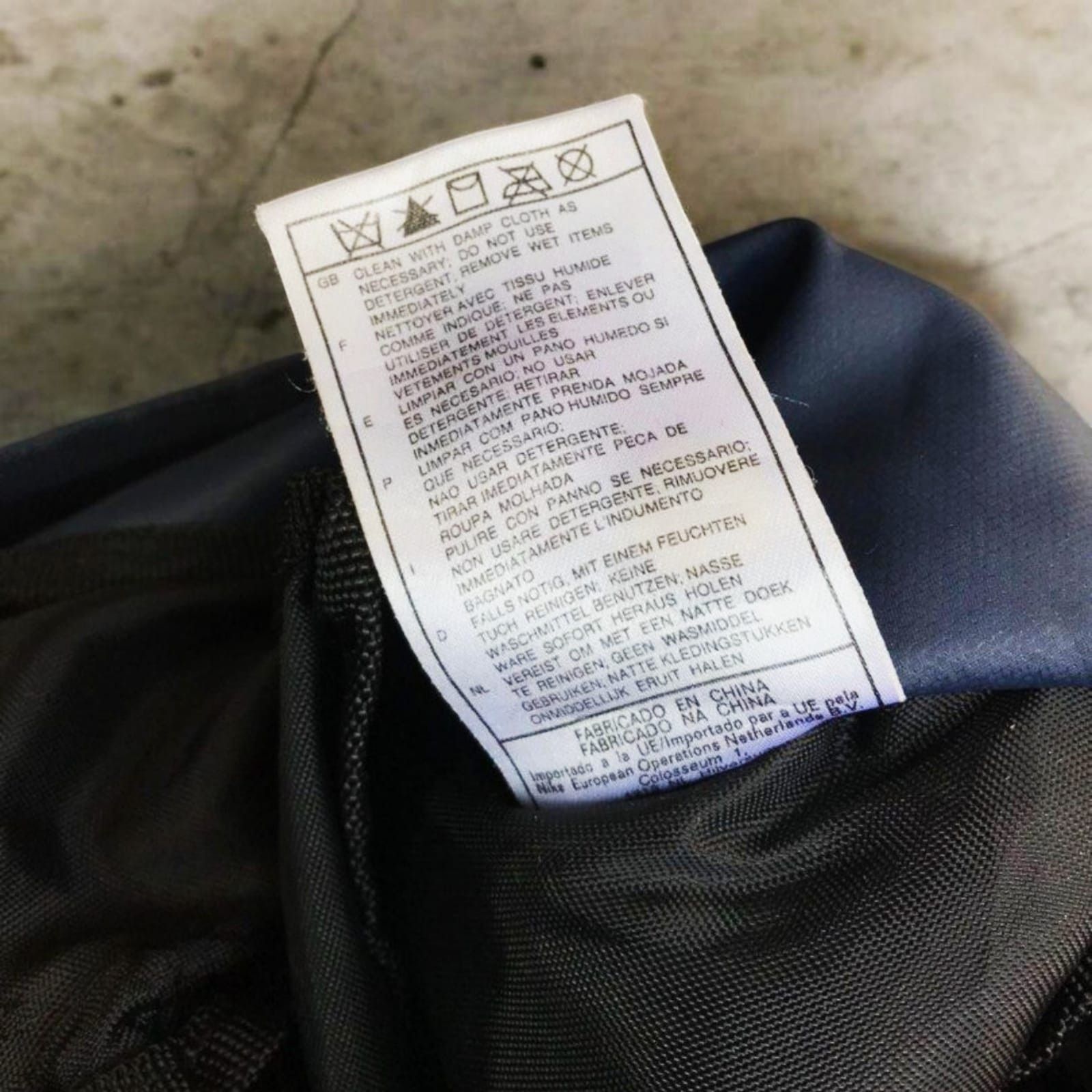 Nike ❌Nike Vintage Crossbody Bag Size ONE SIZE - 5 Thumbnail