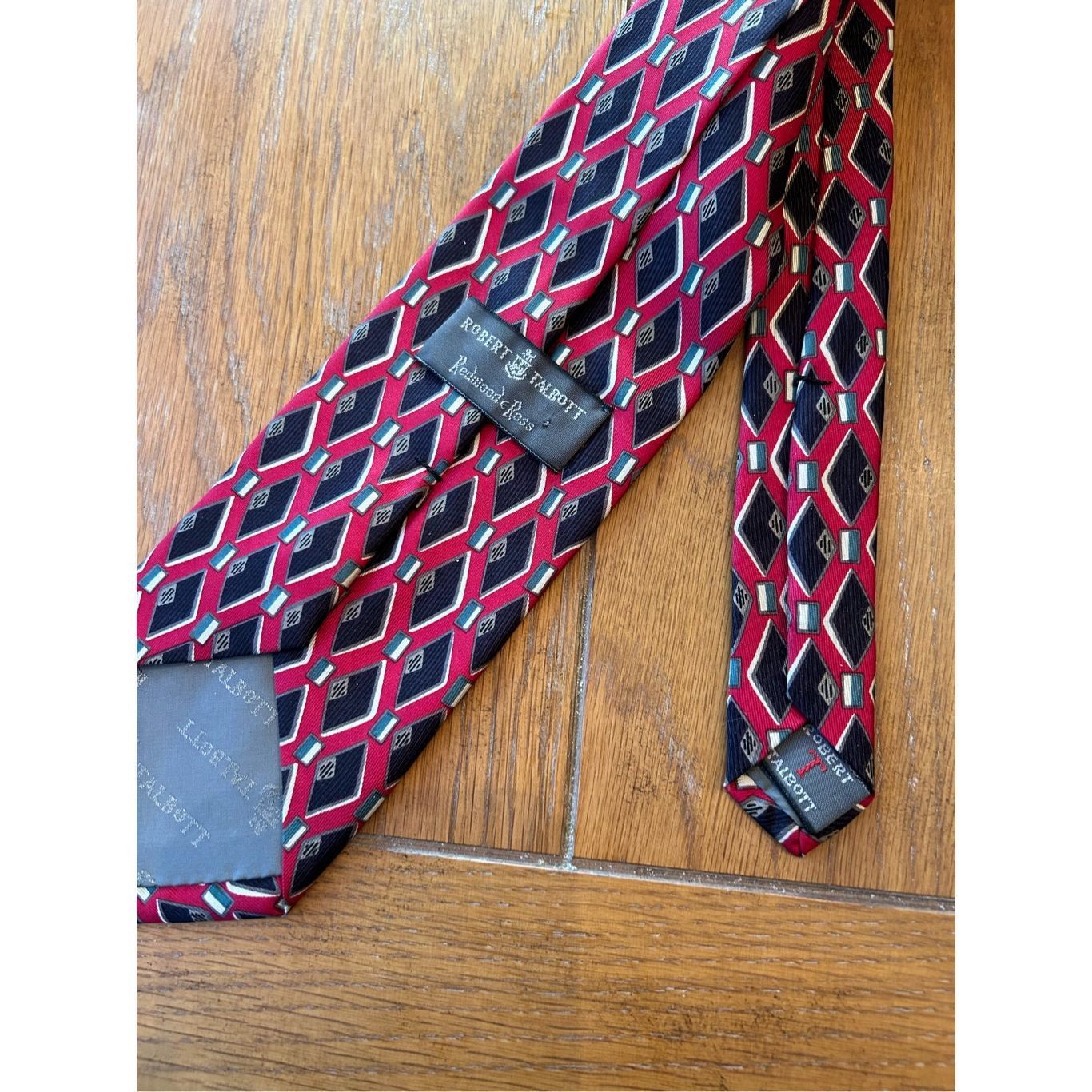 Robert Talbott Robert Talbott Men’s tie. Used, good condition. Size ONE SIZE - 1 Thumbnail