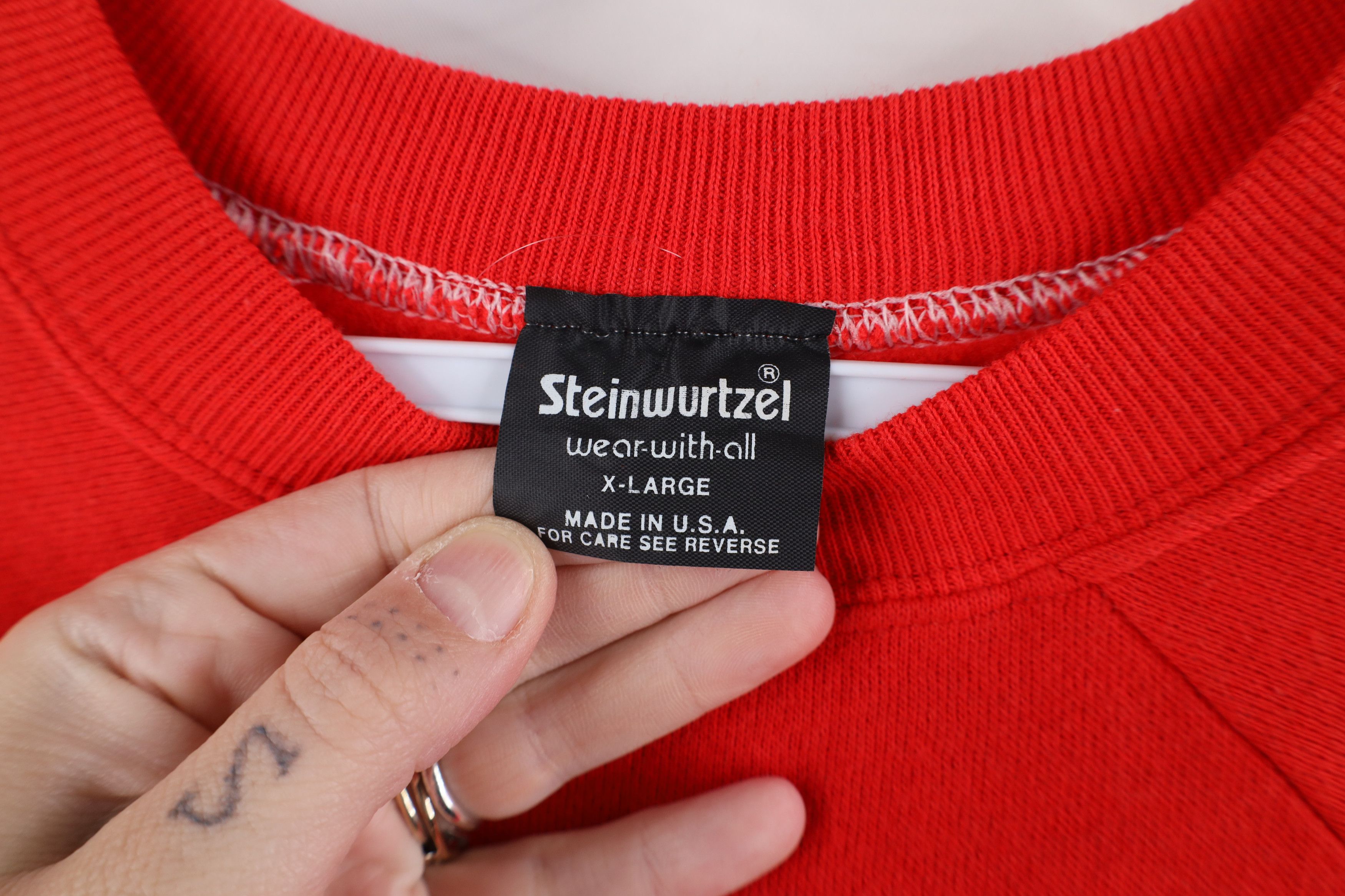 Vintage Vintage 80s 90s A Toys R Us Kid Crewneck Sweatshirt Red USA Size XL / US 12-14 / IT 48-50 - 7 Thumbnail