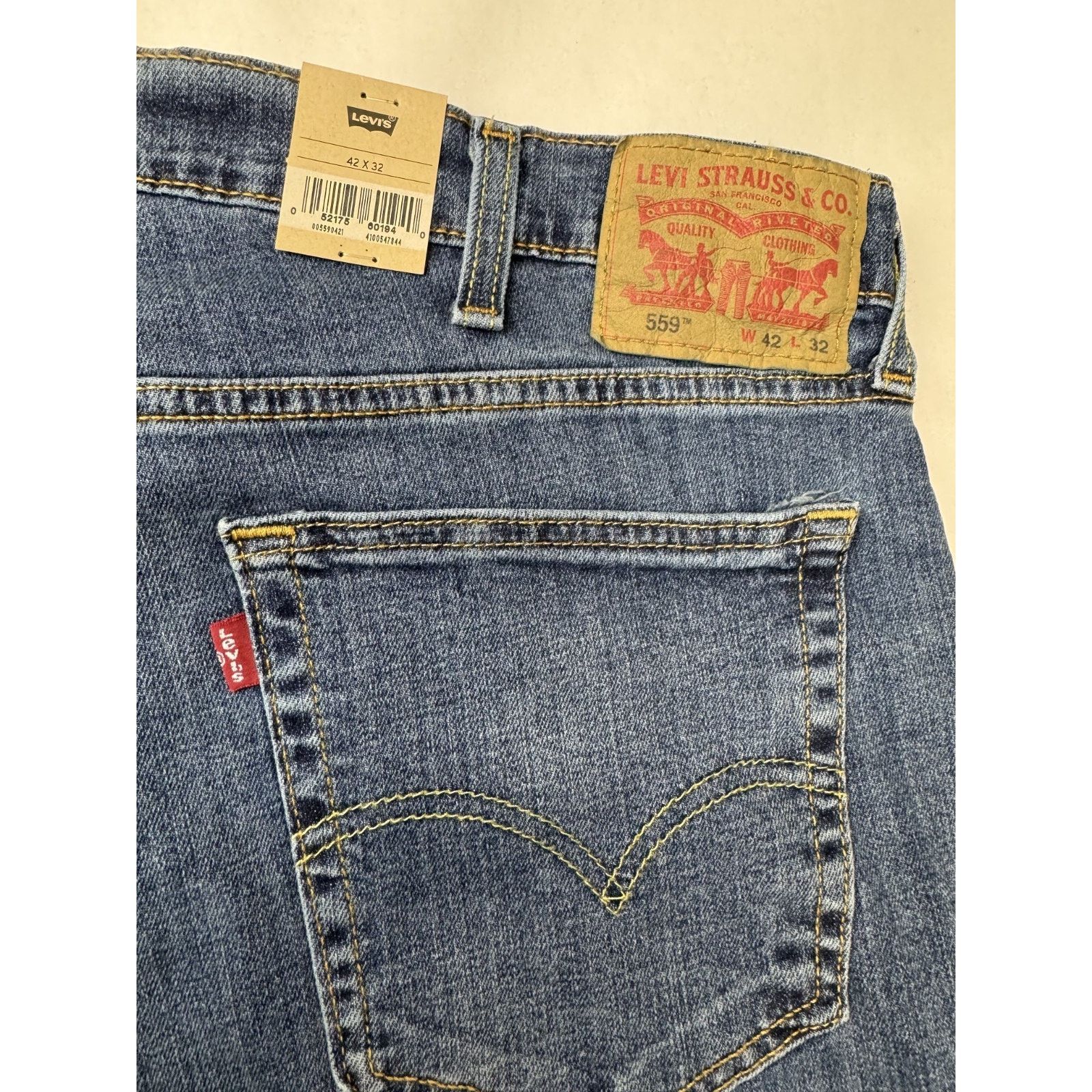 Levi's NWT Levi's 559 Relaxed Straight Jeans Blue 42 * 32 Size US 42 / EU 58 - 6 Thumbnail