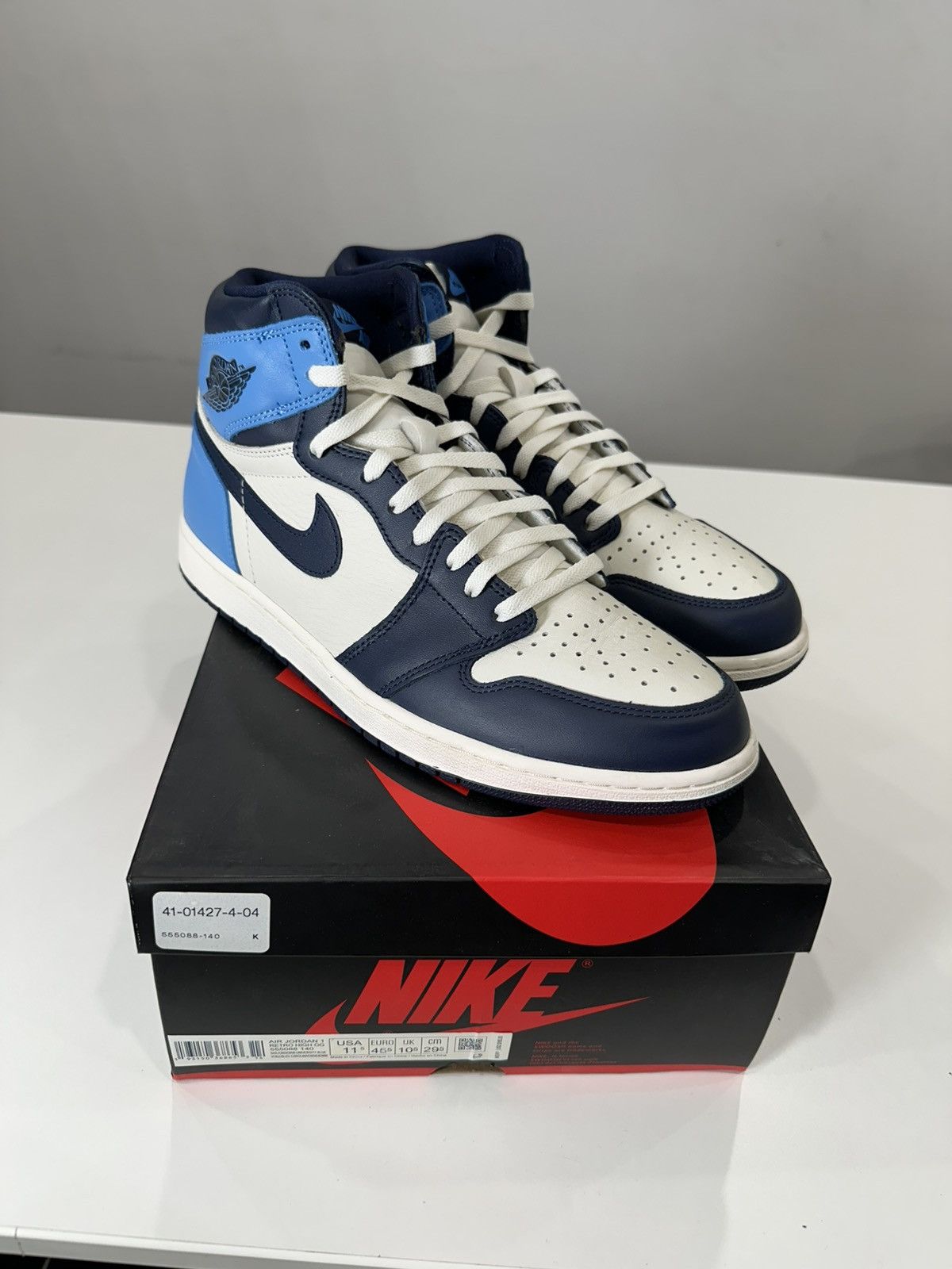 Air Jordan 1 Obsidian Unc size 11.5 display picture 2