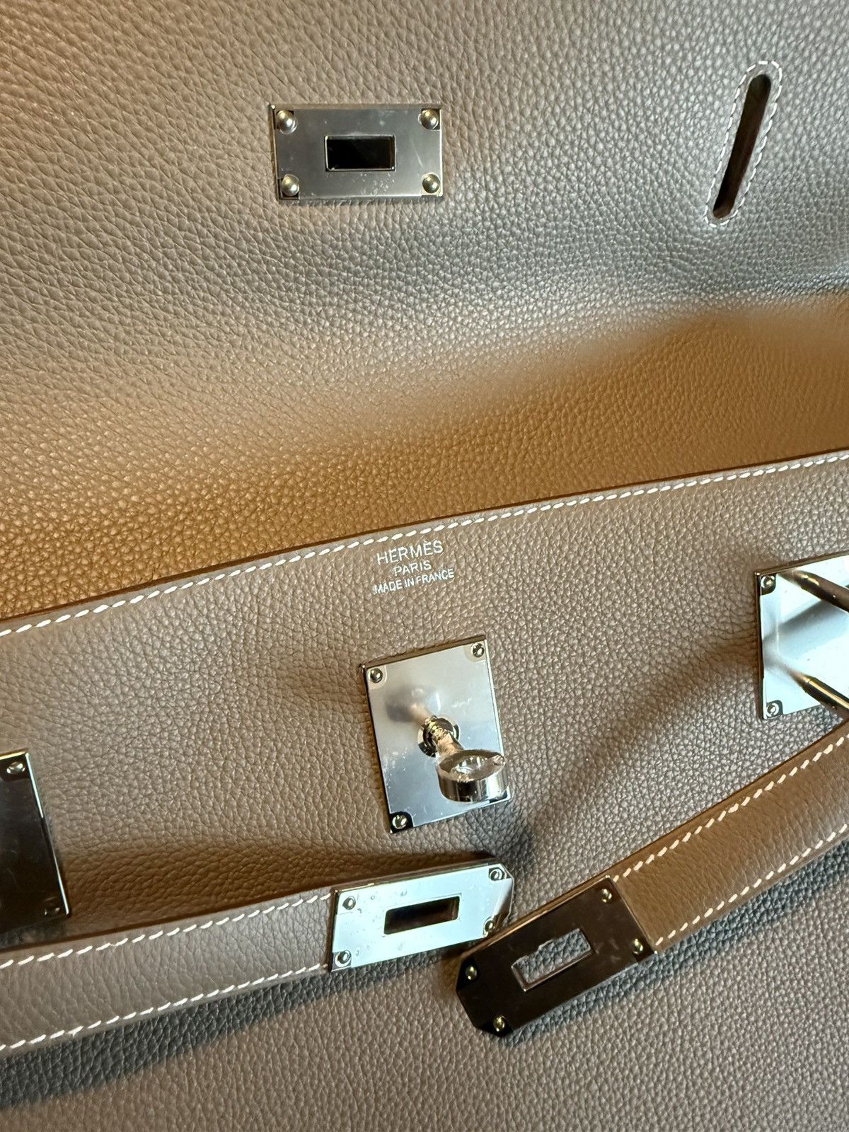 Hermes Hermès MAXI Kelly 42 Togo Leather Étoupe Size 42 - 15 Thumbnail