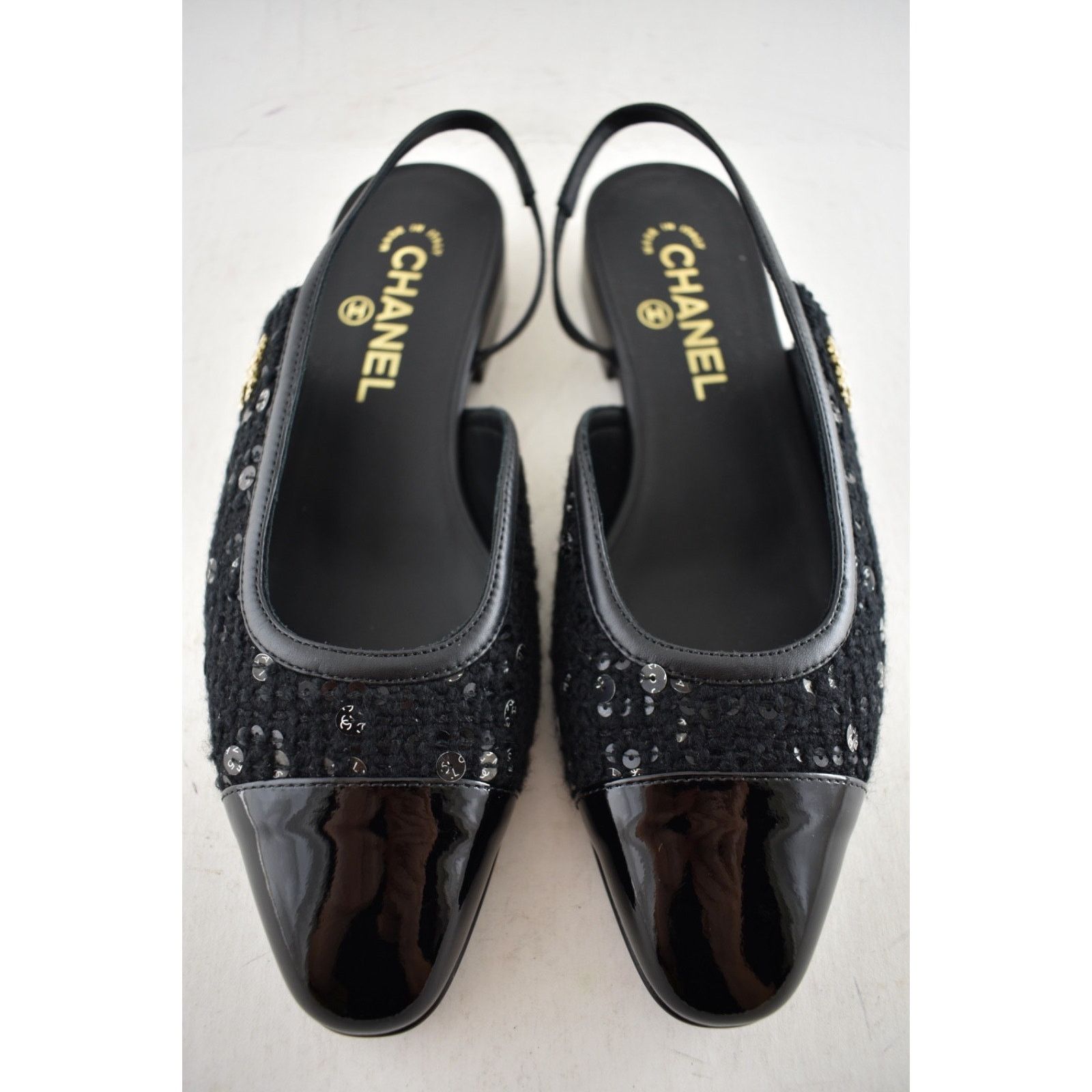 Chanel Chanel Black Wool Tweed Patent CC Slingback Ballet Flat 36.5 Size US 5.5 / IT 35.5 - 13 Thumbnail