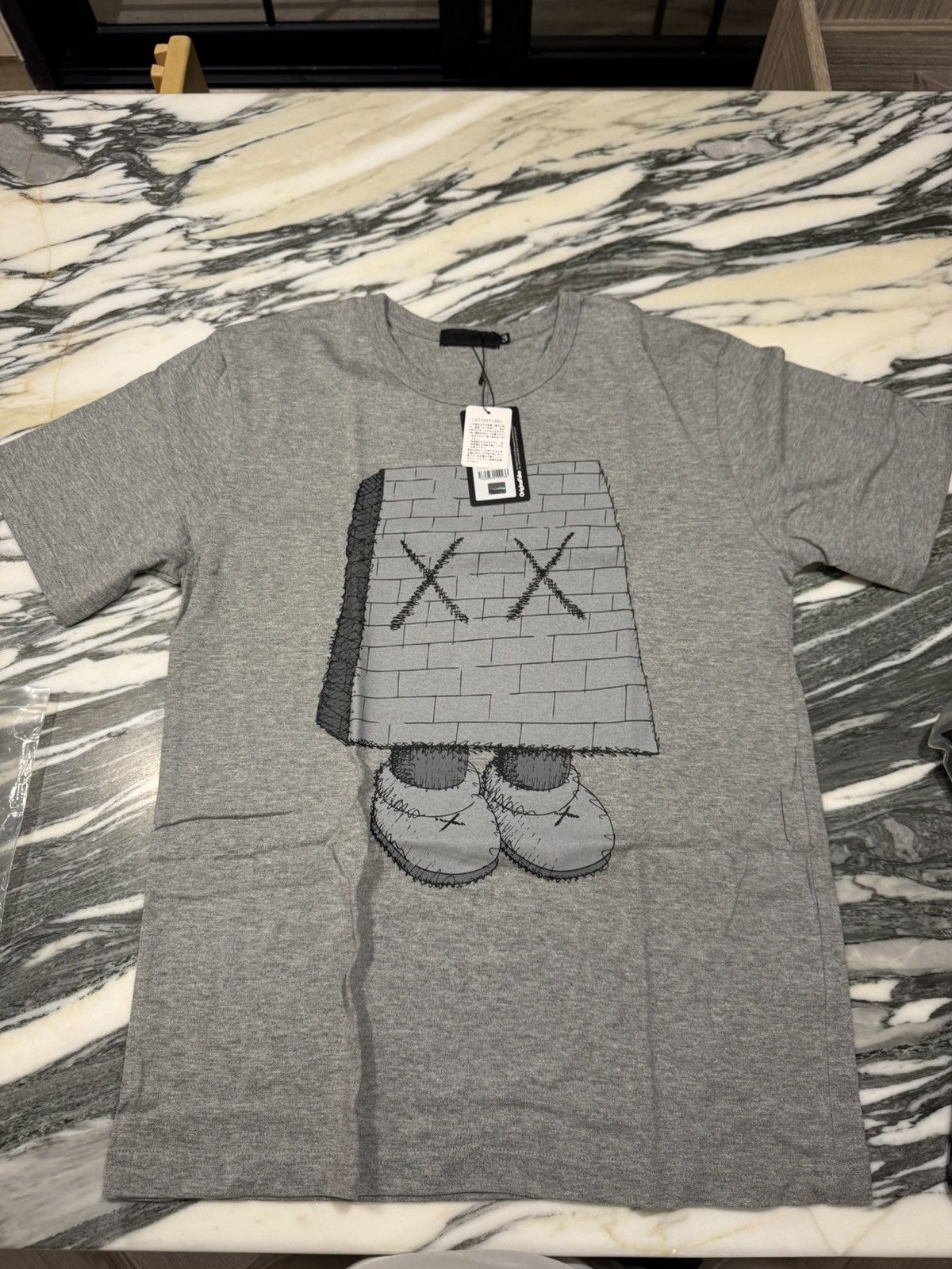 Original Fake Original Fake Kaws Tees Size US L / EU 52-54 / 3 - 1 Thumbnail