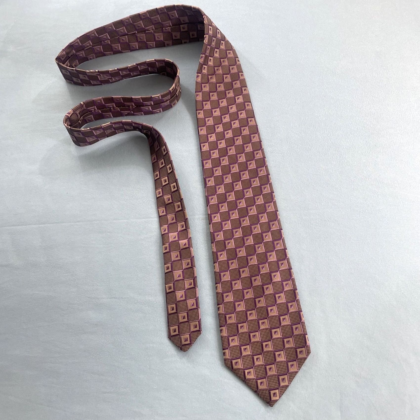 Vintage VINTAGE XMI Tie Geometric Designer Silk 100% Silk Purple Pink Gold Men Classic 57"-60" EUC Size ONE SIZE - 7 Thumbnail