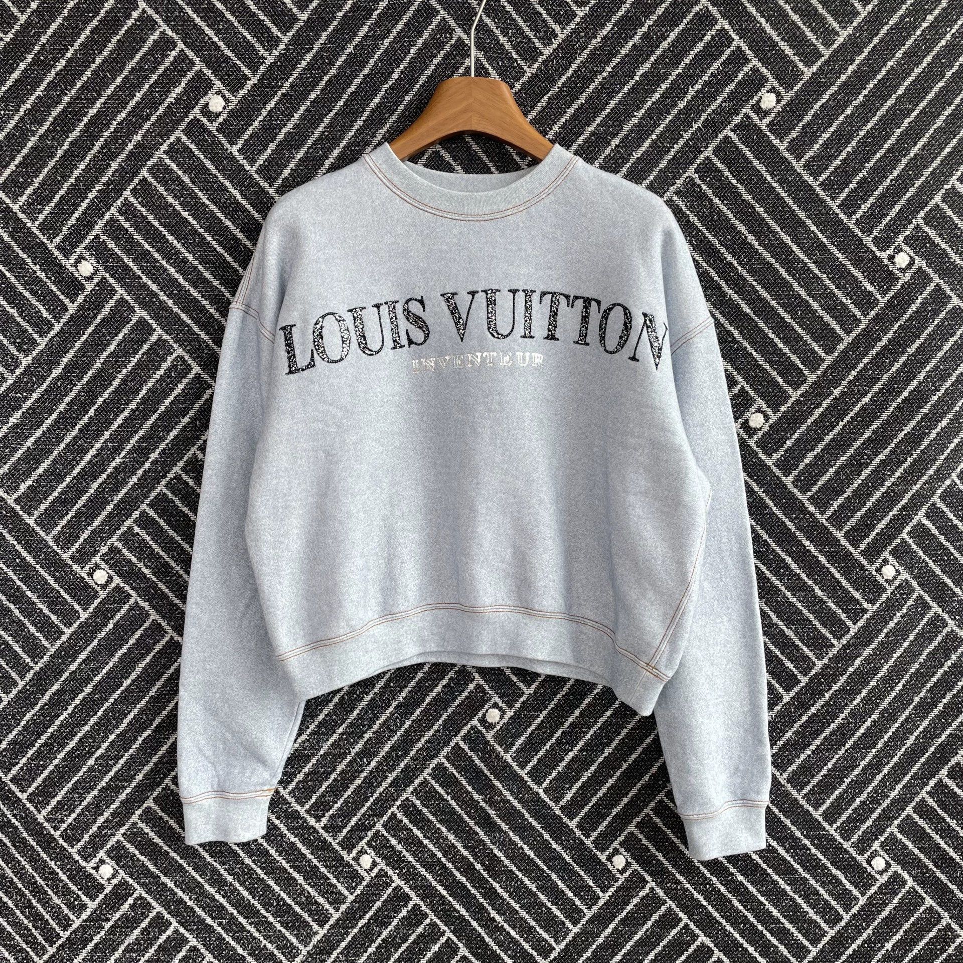 Louis Vuitton LOUIS VUITTON FW26 crewneck oversized knit gray blue XS Size US XS / EU 42 / 0 - 1 Thumbnail