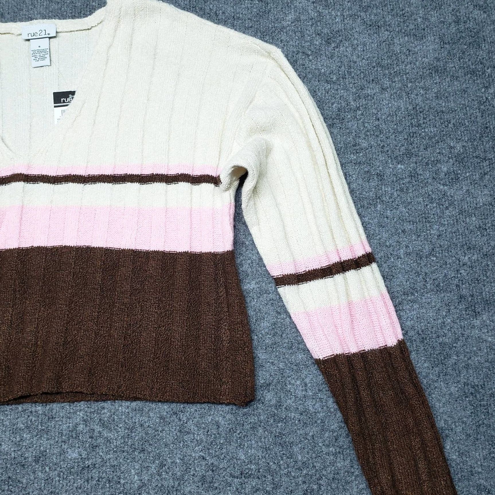 Vintage **Rue21 Women's S Pullover V-Neck Striped Long Sleeve Brown Cropped New** User: Rue21 Women's S Pullover V-Neck Striped Long Sleeve Brown Cropped New Size S / US 4 / IT 40 - 4 Thumbnail