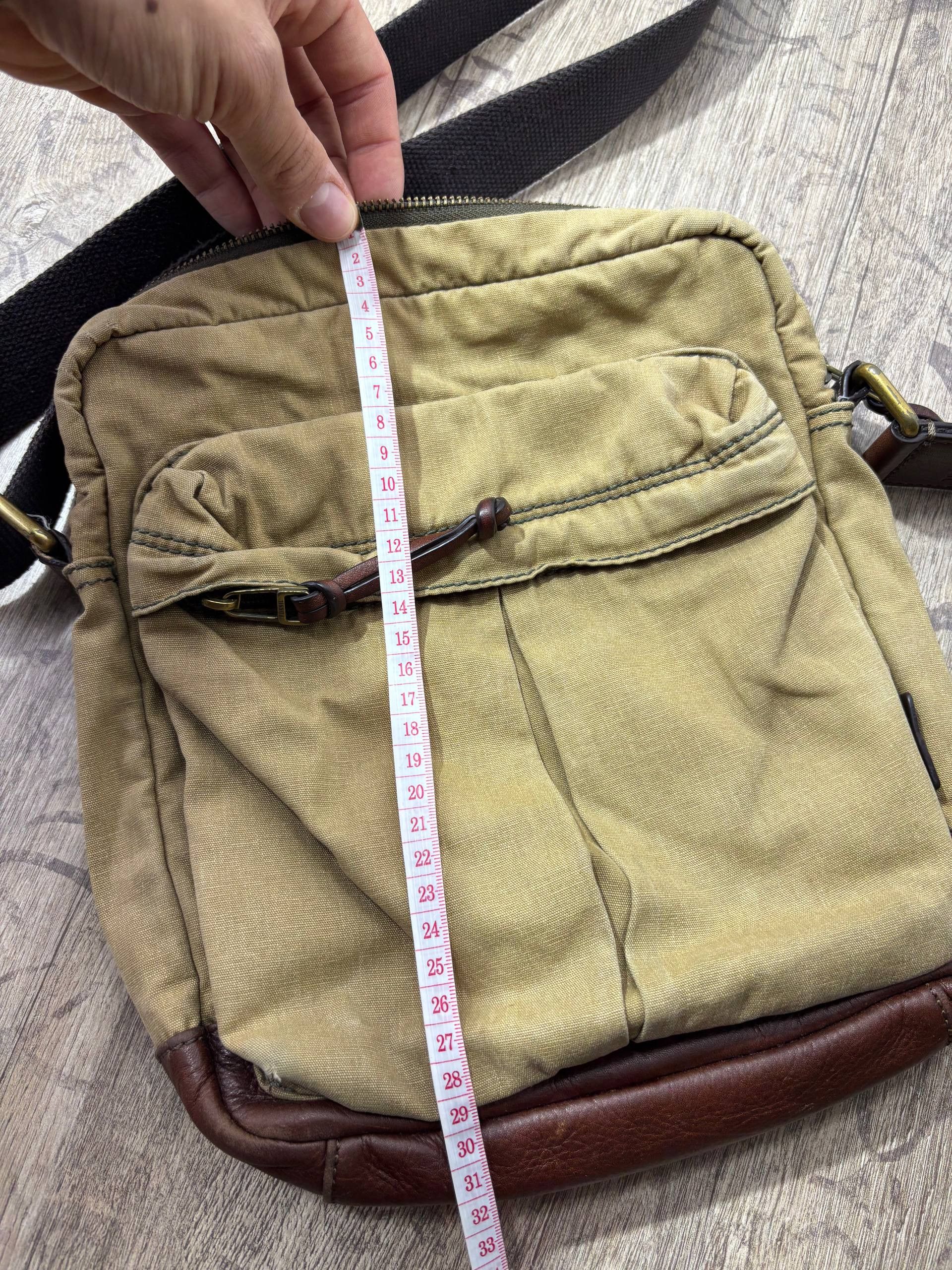 Diesel VTG Diesel 90s Style Military Sling Bag Distressed Crossbody Size ONE SIZE - 19 Thumbnail