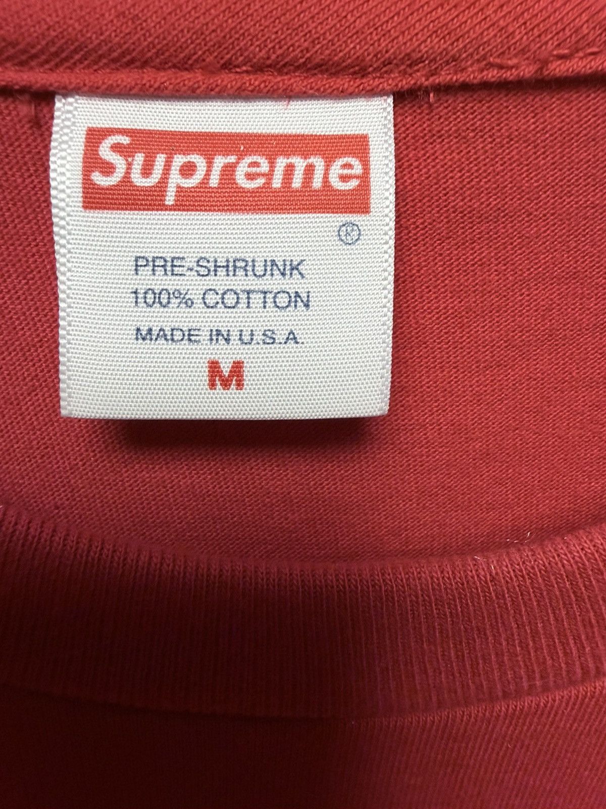Supreme Supreme Tupac Hologram Shirt Red size M Size US M / EU 48-50 / 2 - 5 Thumbnail