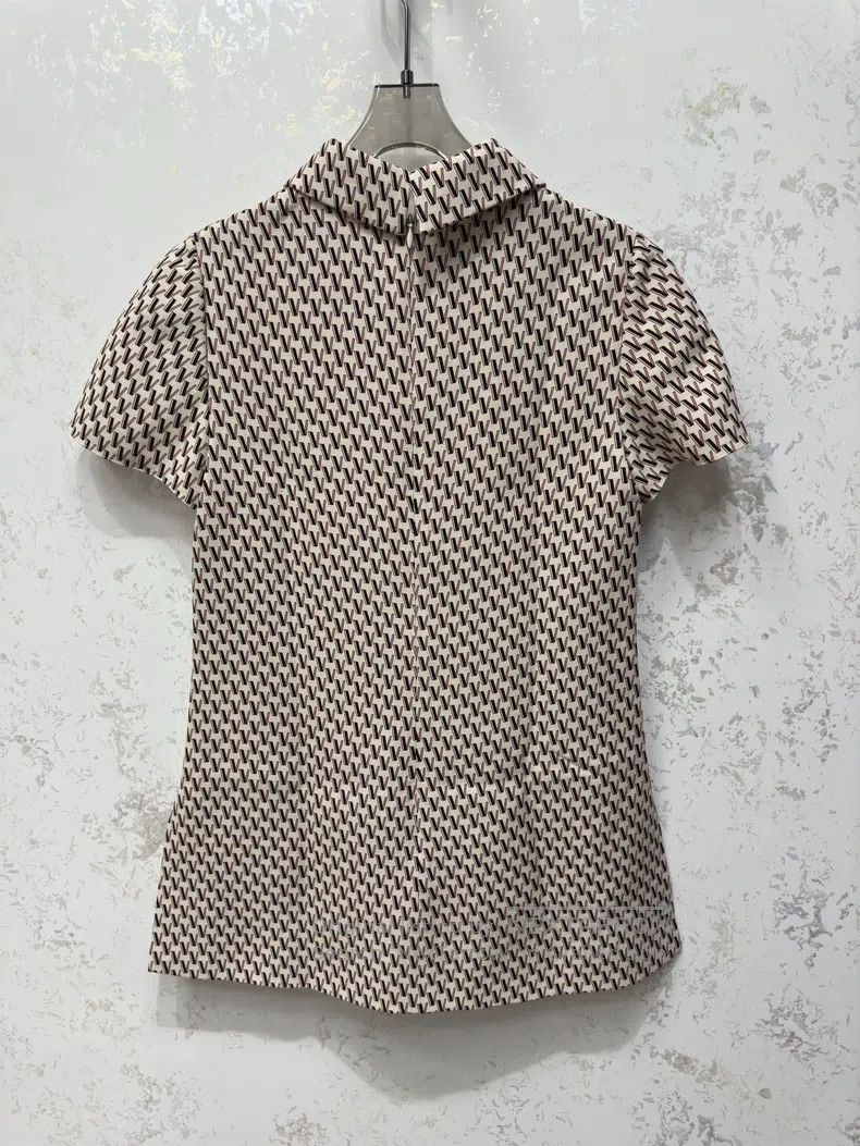 Valentino Valentino Lapel V logo print doll top Size XS / US 0-2 / IT 36-38 - 2 Thumbnail