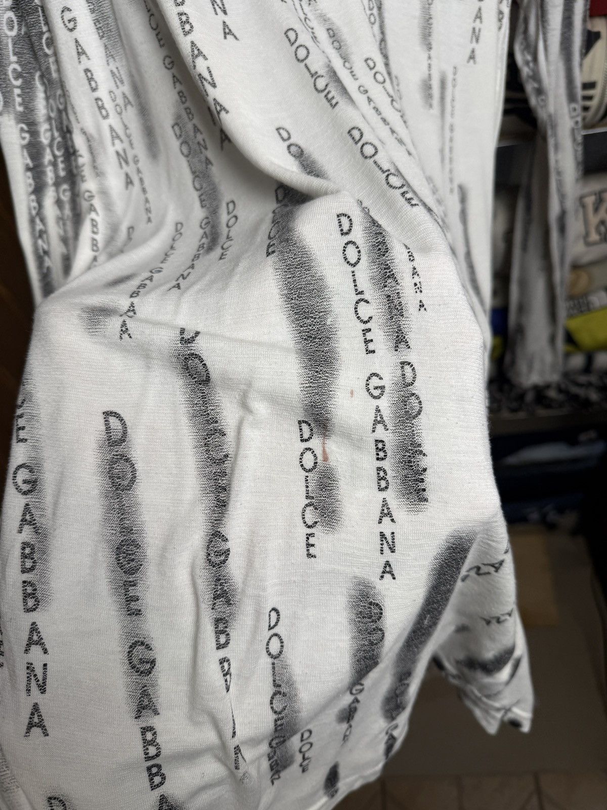 Dolce & Gabbana Vintage Dolce & Gabanna Y2K Over Print Logo Avant Garde Tee Size US L / EU 52-54 / 3 - 14 Thumbnail