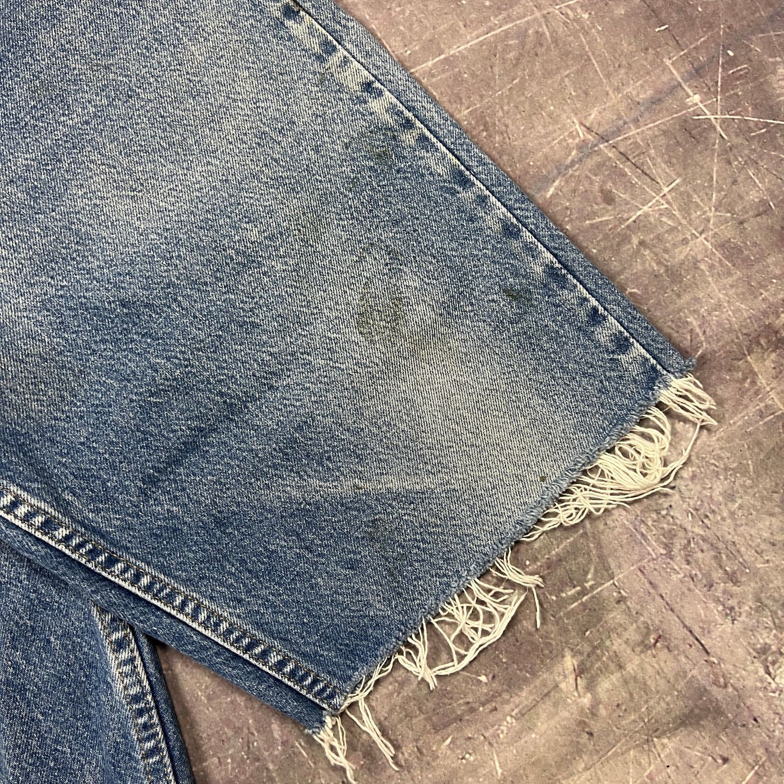 Carhartt × Vintage 90s Light Wash Carhartt Denim Jean Shorts 35x10 AY70 Size US 35 - 4 Thumbnail