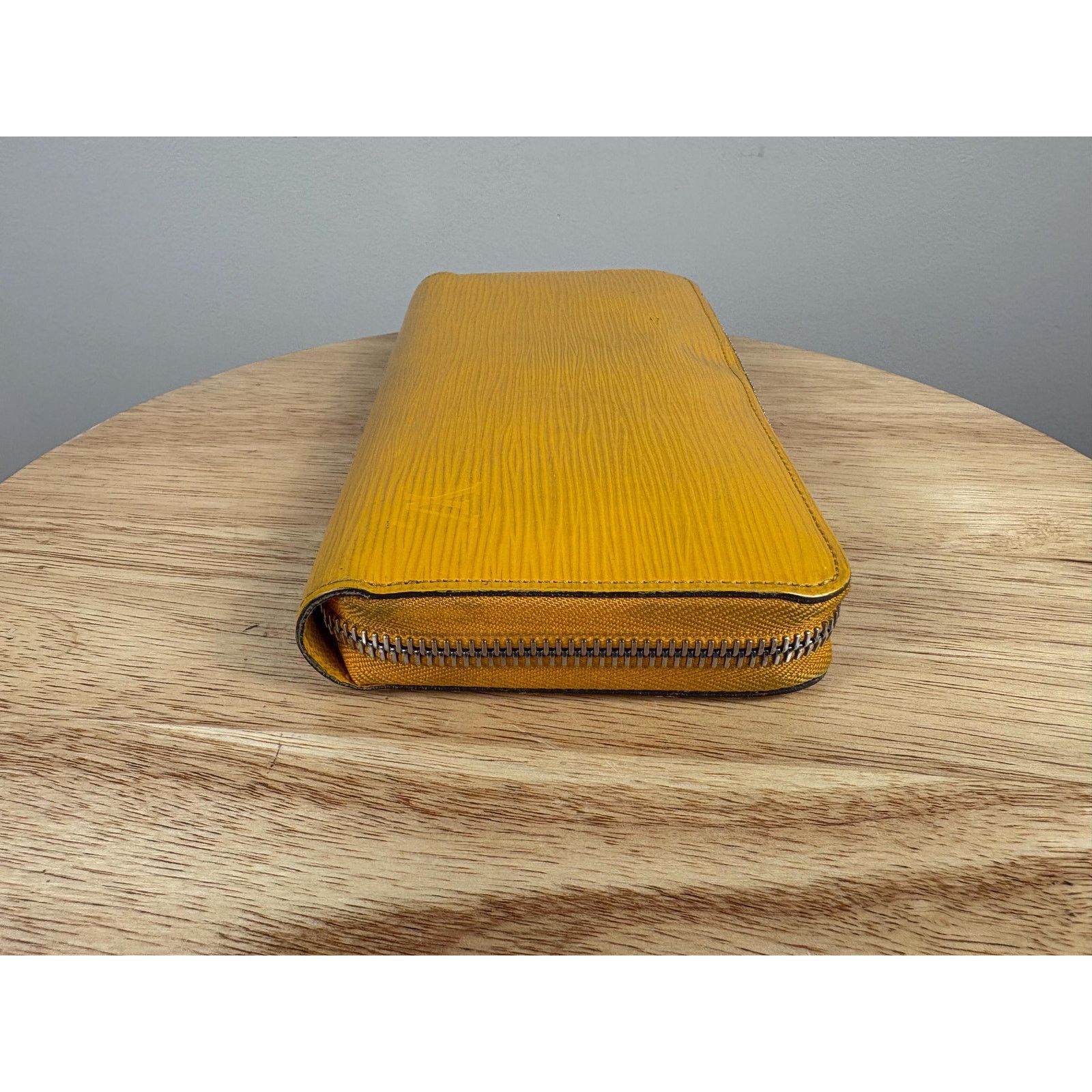 Louis Vuitton Authentic Louis Vuitton Yellow Epi Zippy Zip Around Wallet Size ONE SIZE - 4 Thumbnail