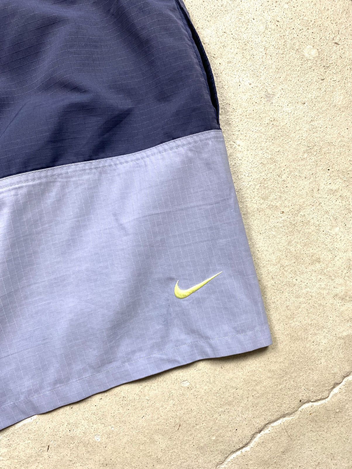 Nike Vintage 1990’s Nike Shorts Big Logo Tn Zm 95 97 Hype Y2K Size US 36 / EU 52 - 9 Thumbnail