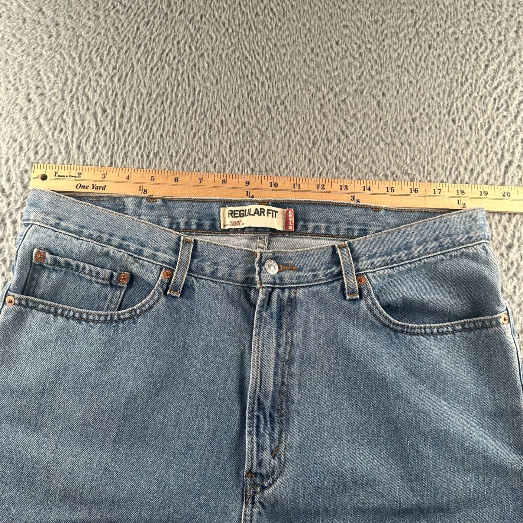 Levi's Levi's 505 Jeans Mens 38x30 Regular Fit Light Blue Straight Blue Jeans 2000s Vintage? No, Regular? No Size US 38 / EU 54 - 5 Thumbnail