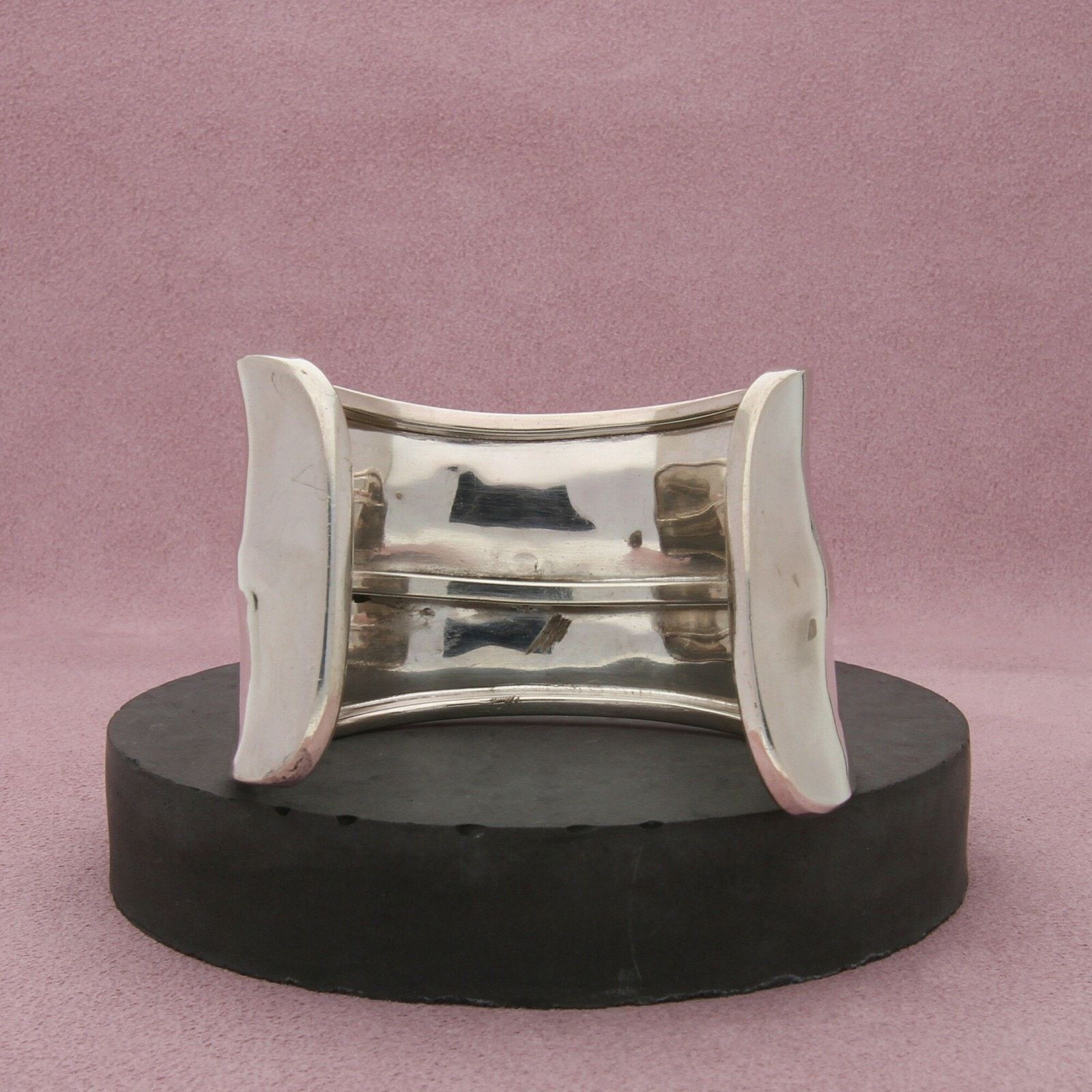 Sterling Silver sterling silver vintage concave cuff bracelet size 6in Size ONE SIZE - 3 Thumbnail