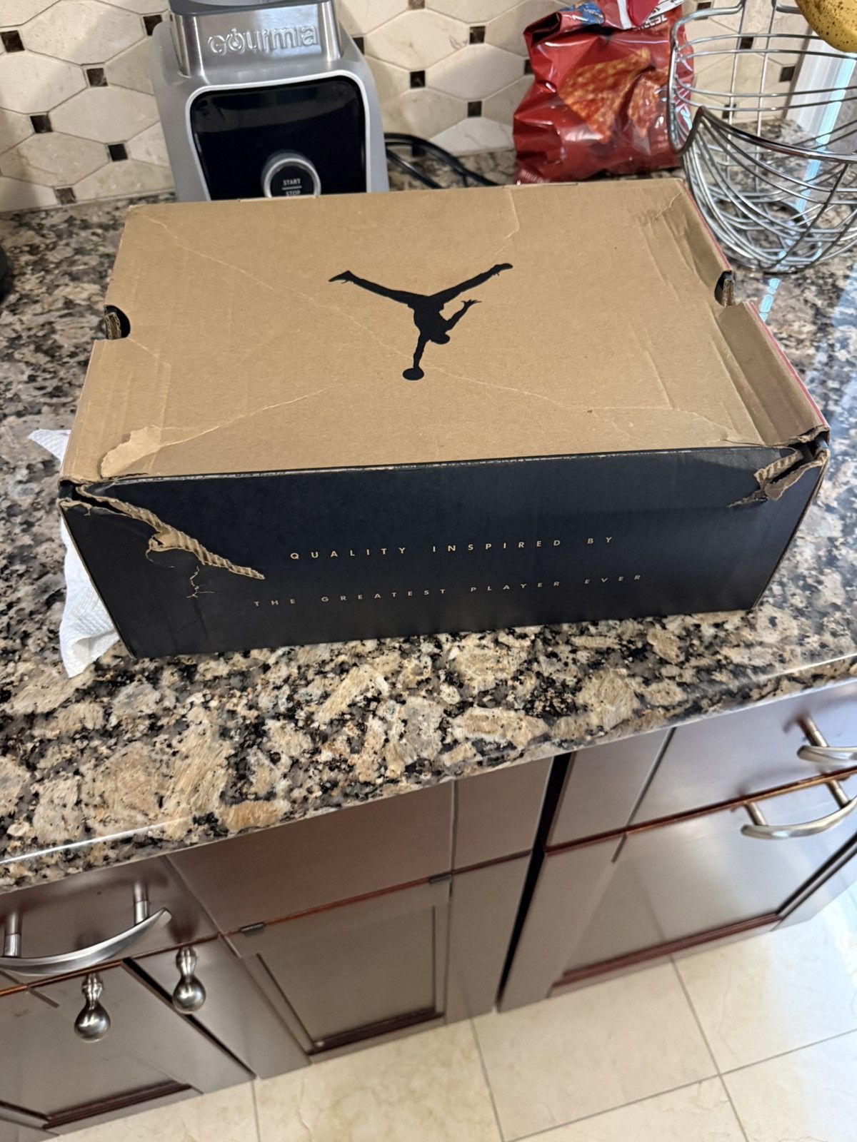 Jordan Brand Air Jordan 12 Retro ‘Bordeaux’ Size US 10 / EU 43 - 8 Thumbnail