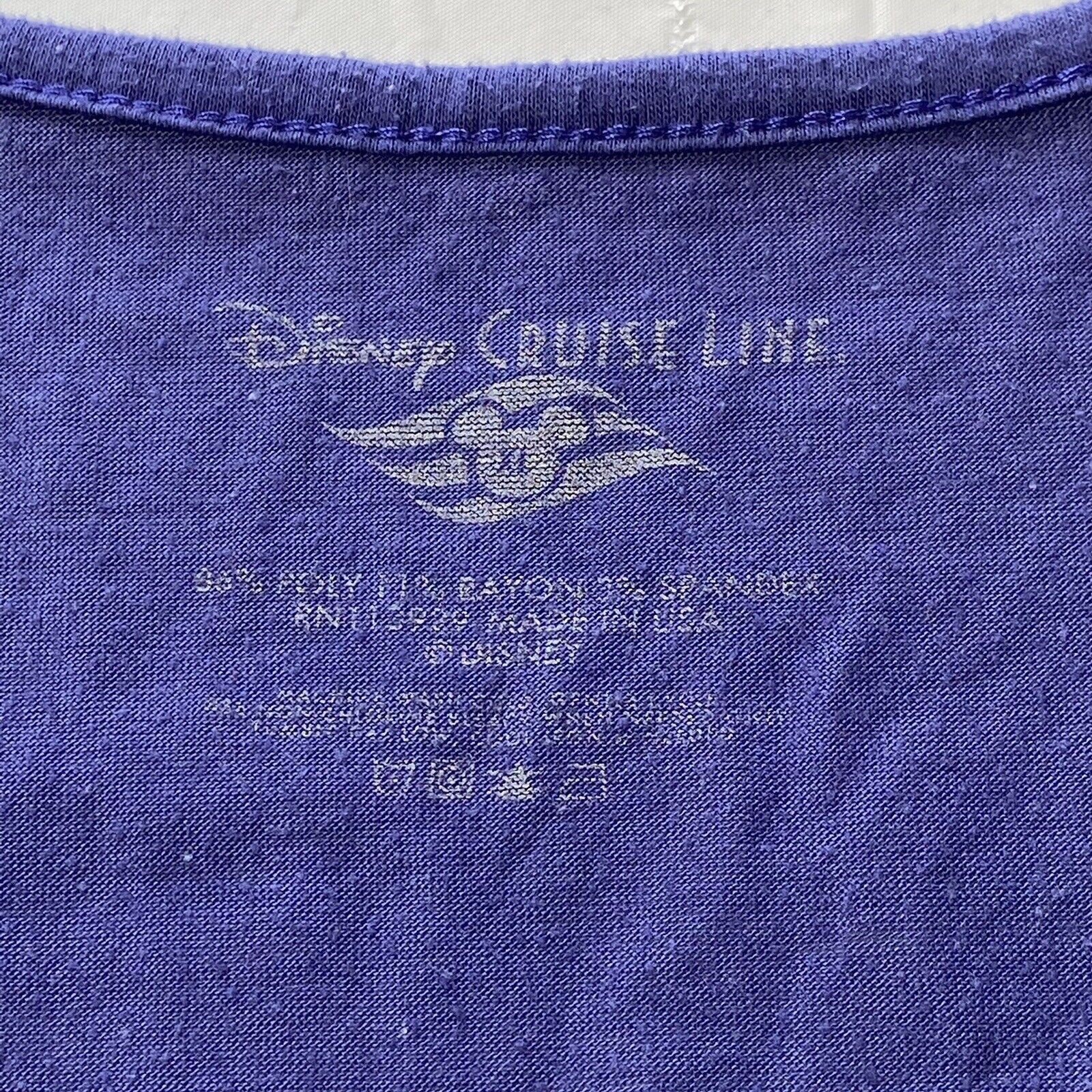 Disney Disney Cruise Line XL 2013 Minnie Mouse Graphic T Shirt Size XL / US 12-14 / IT 48-50 - 3 Thumbnail