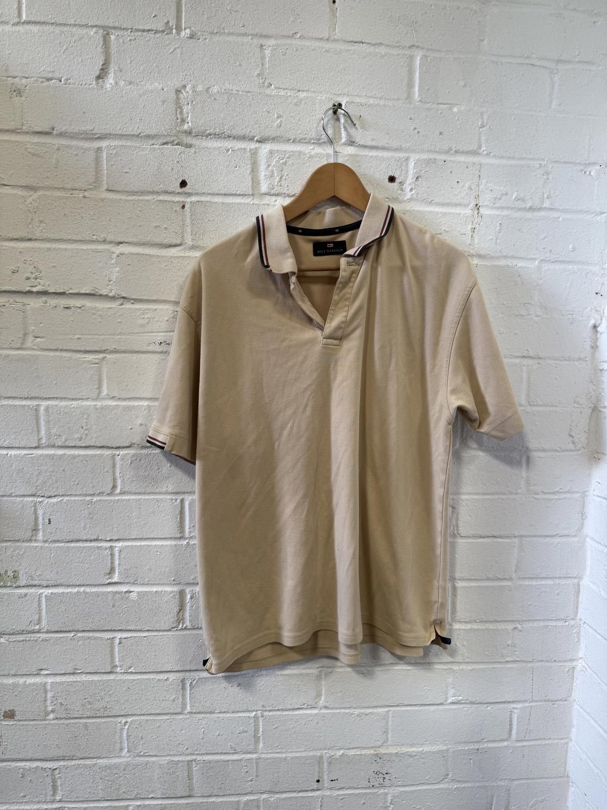 Designer Stylish Beige Polo Shirt with Contrast Collar Size US M / EU 48-50 / 2 - 1 Thumbnail