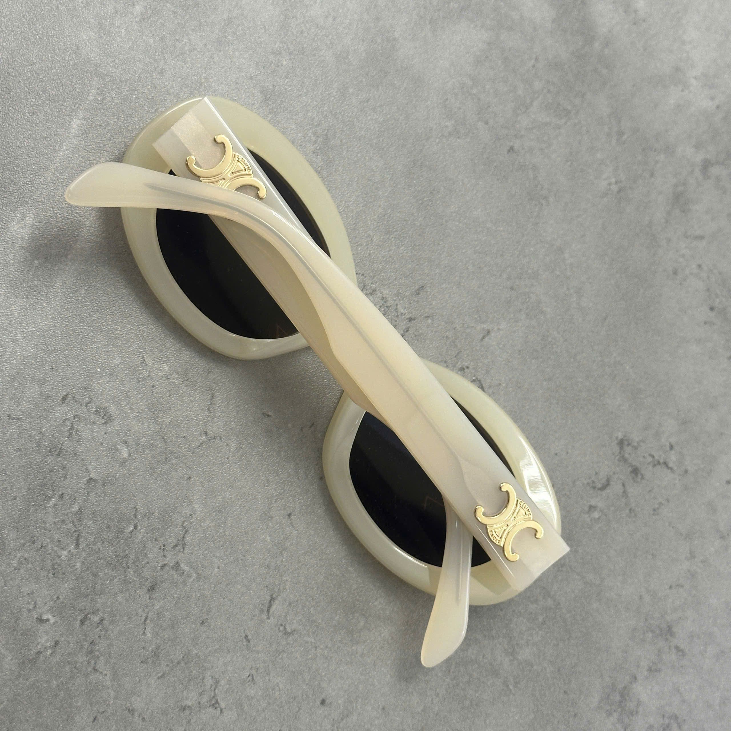 Celine CELINE Triomphe 01 Oval Sunglasses Size ONE SIZE - 3 Thumbnail