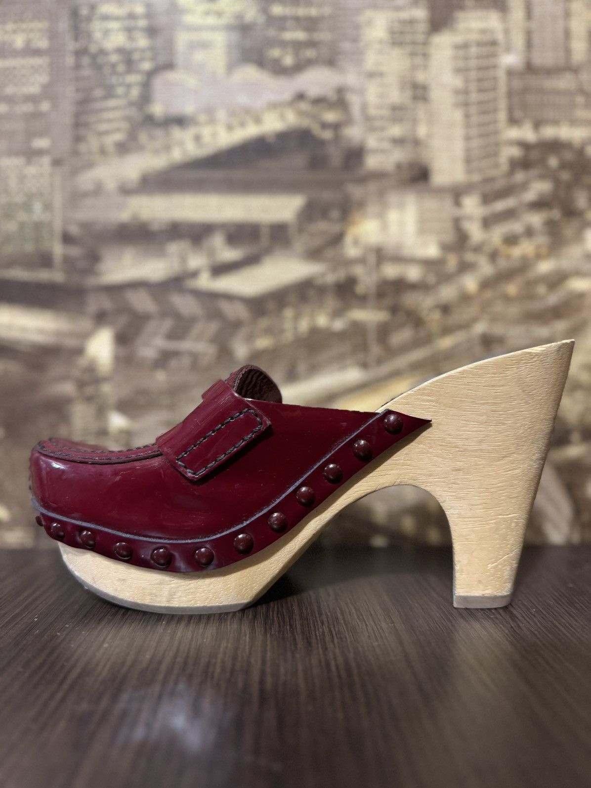 Miu Miu Miu Miu Women's Clogs Size 37 1/2 Made in Italy Size US 7.5 / IT 37.5 - 4 Thumbnail