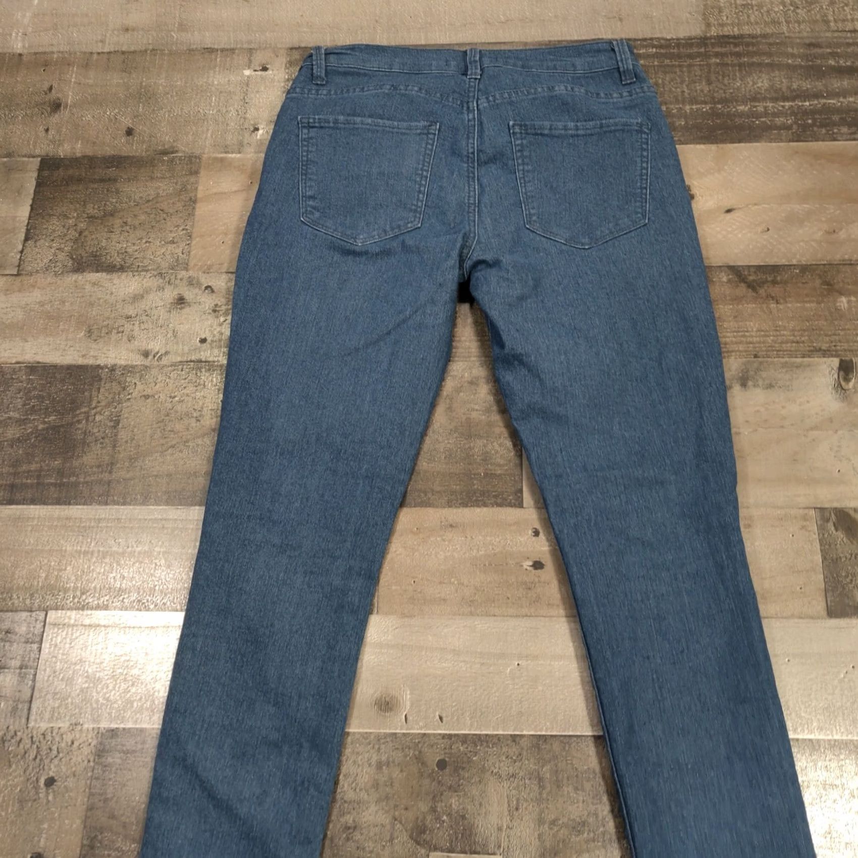 Forever 21 FOREVER 21 Jeans Womens Skinny Zip Closure Medium Wash Blue Denim Low Rise Size 26 Size 26" / US 2 / IT 38 - 6 Thumbnail