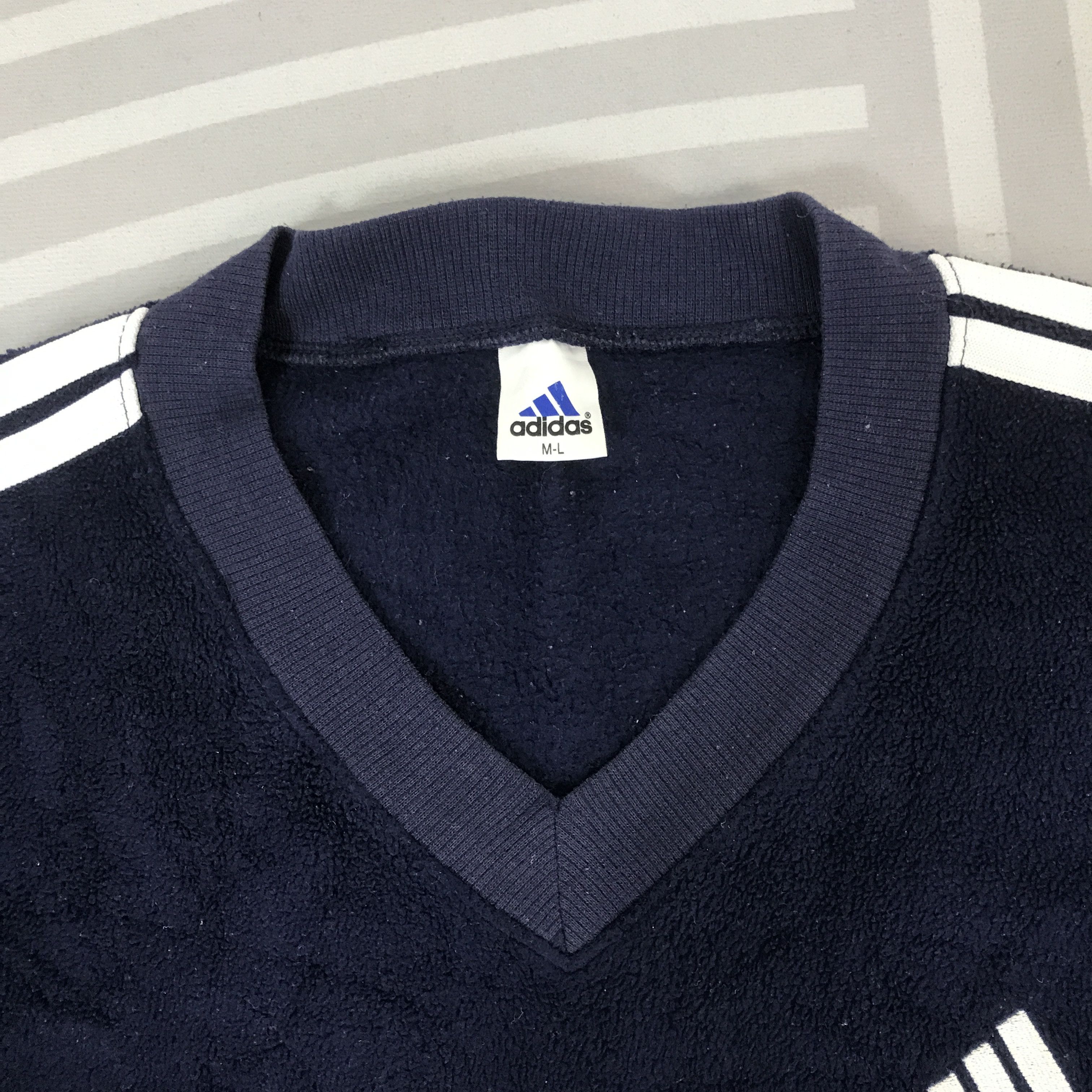 Adidas × Japanese Brand × Yohji Yamamoto Adidas X Yohji Yamamoto Fleece V-Neck custom Art Sweatshirt Size US L / EU 52-54 / 3 - 9 Thumbnail