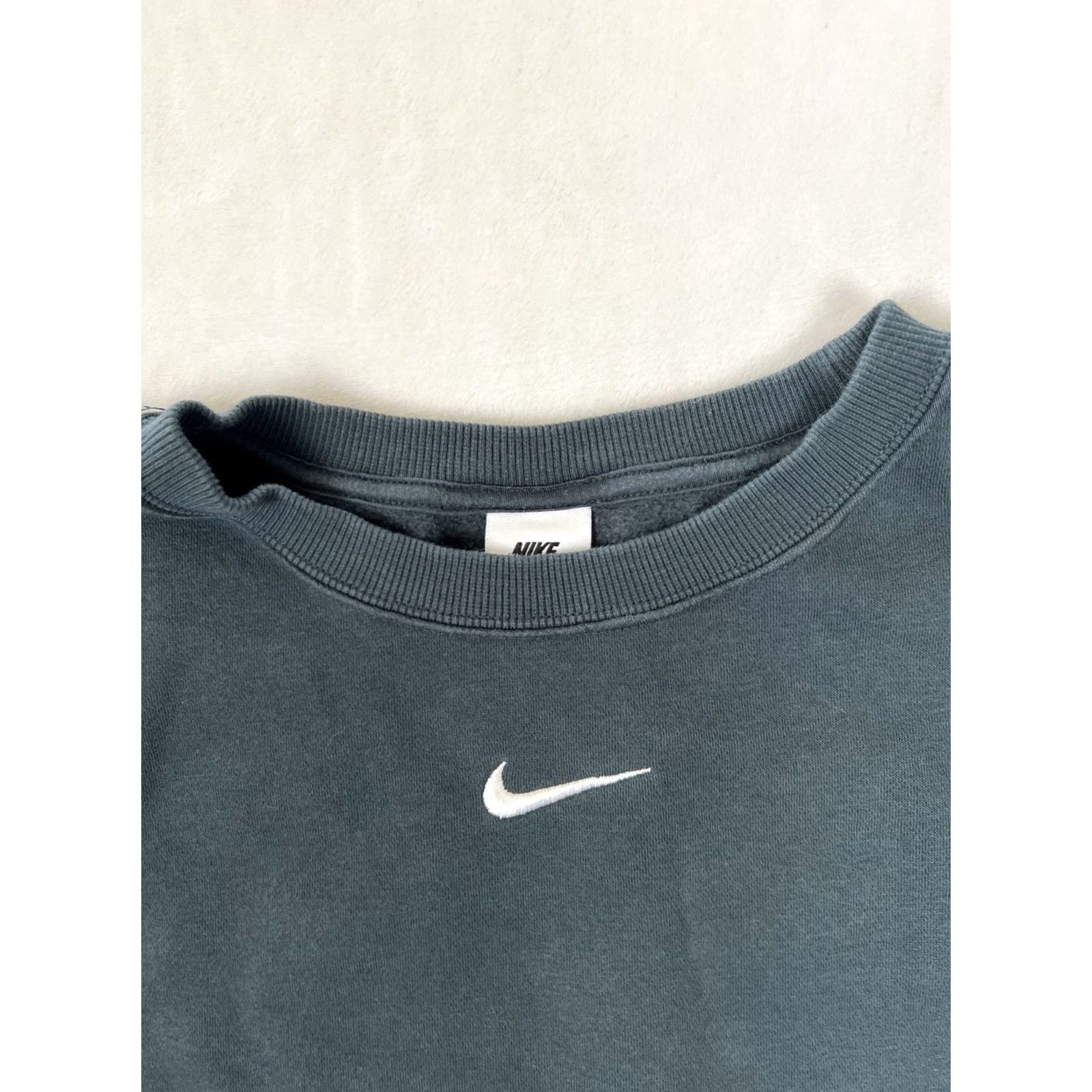 Nike Nike Center Swoosh Dark Gray Phoenix Fleece Crewneck Size 1X Women Sweatshirt Oversized Pullover Gym & Training Activewear Style Nike Sportswear Size XL / US 12-14 / IT 48-50 - 2 Thumbnail