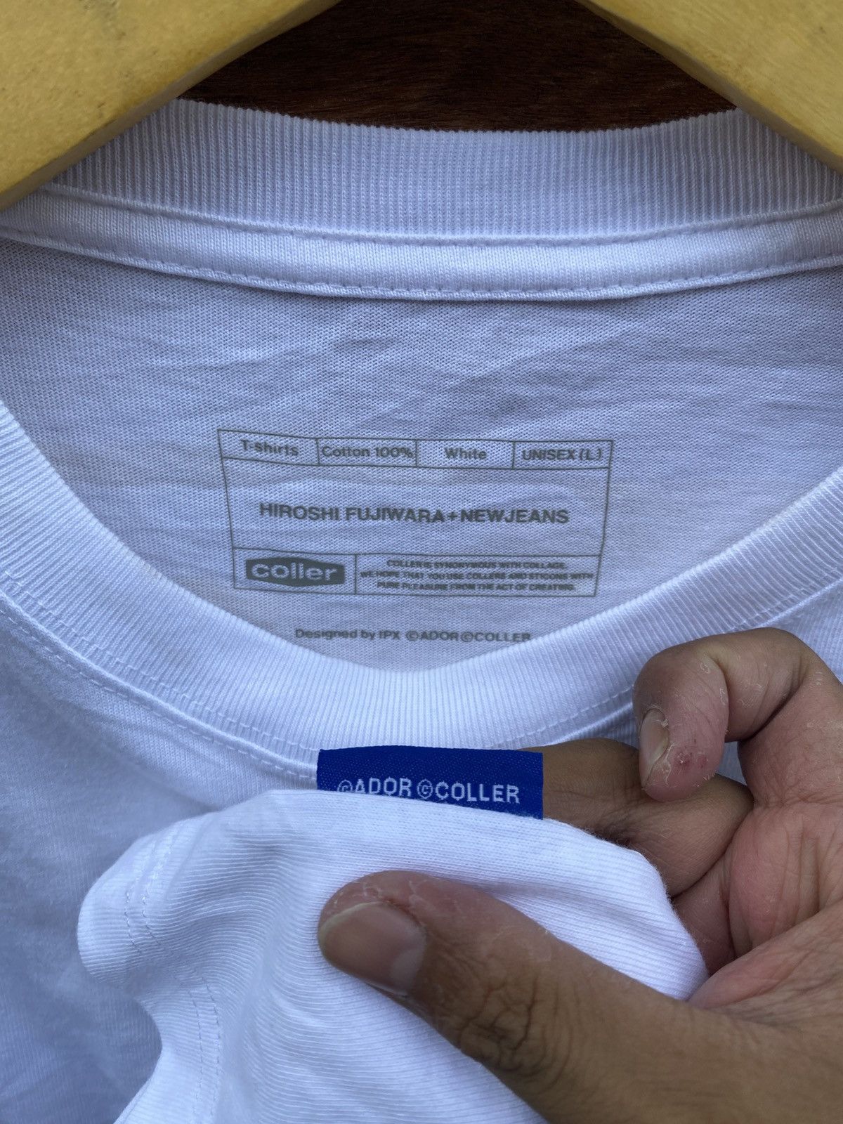 Hiroshi Fujiwara Hiroshi fujiwara + new jeans by ador coller longsleeve Size US L / EU 52-54 / 3 - 6 Thumbnail