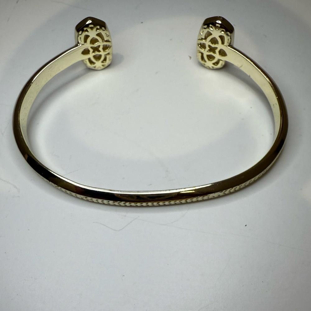 Designer Kendra Scott Elton Gold White Mother of Pearl Cuff Bracelet Size ONE SIZE - 4 Thumbnail