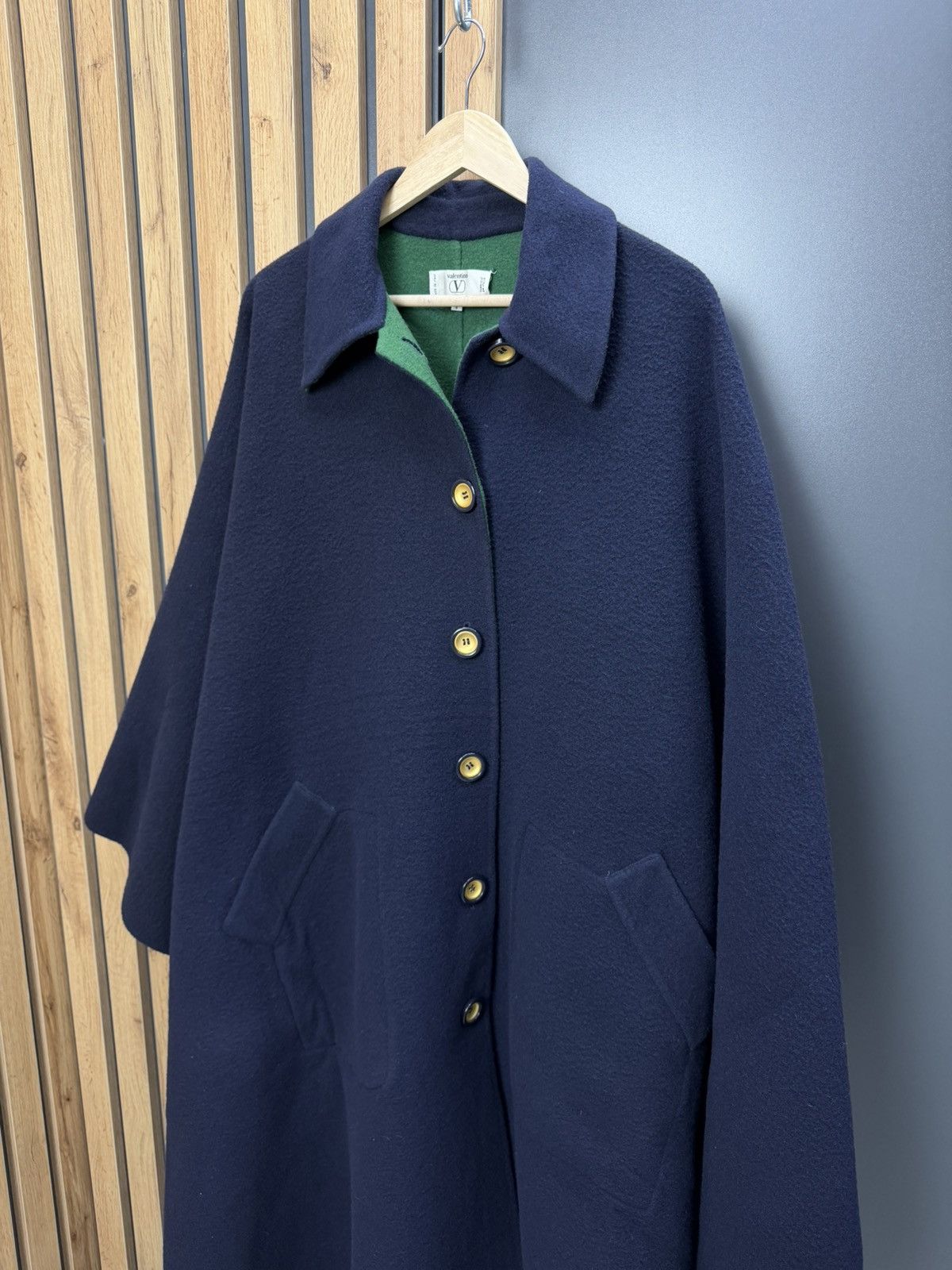 Valentino Valentino Miss V Wool Cape Coat Navy Size 42 Size M / US 6-8 / IT 42-44 - 4 Thumbnail