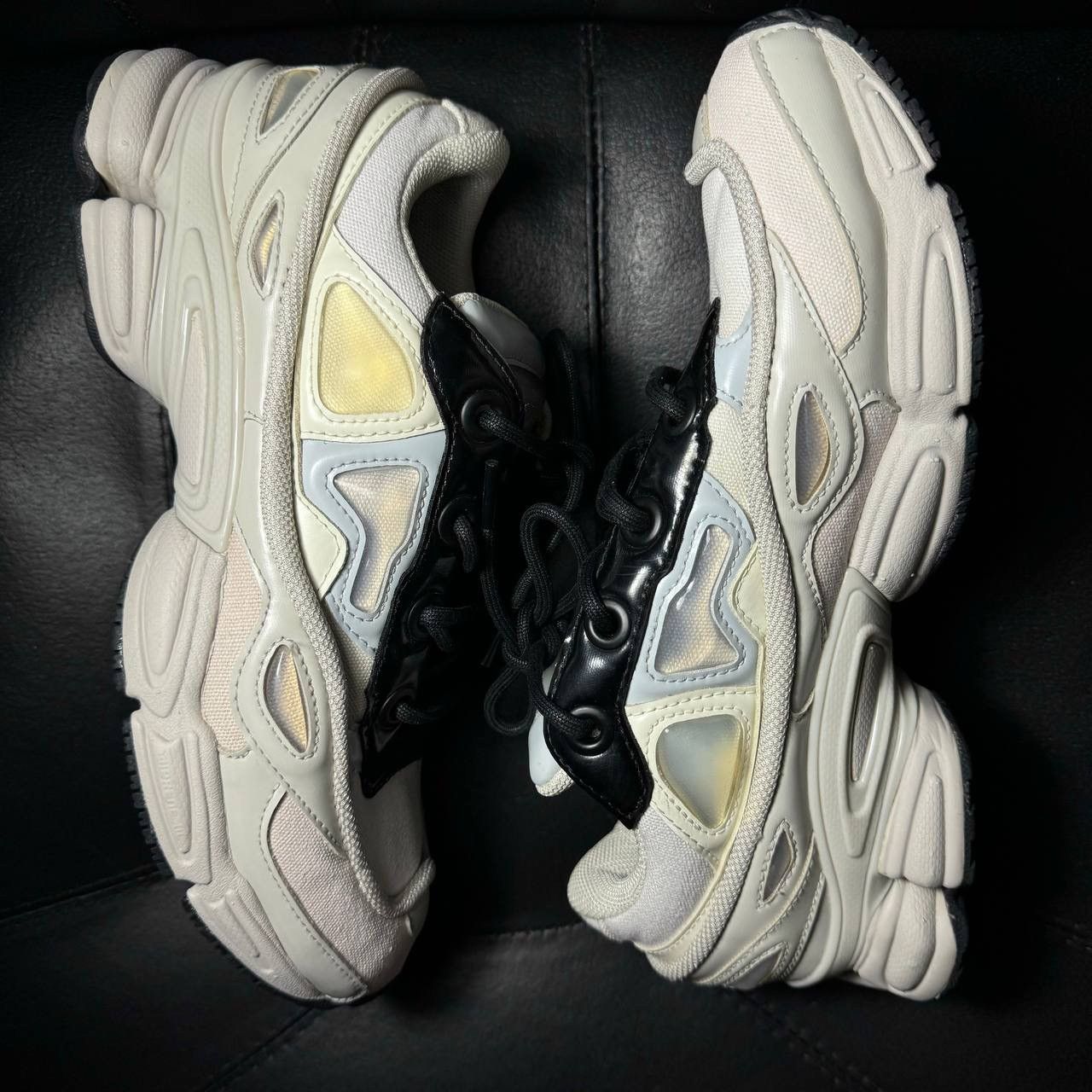 Adidas × Raf Simons 8US Adidas Raf Simons Ozweego cream white Size US 8 / EU 41 - 4 Thumbnail