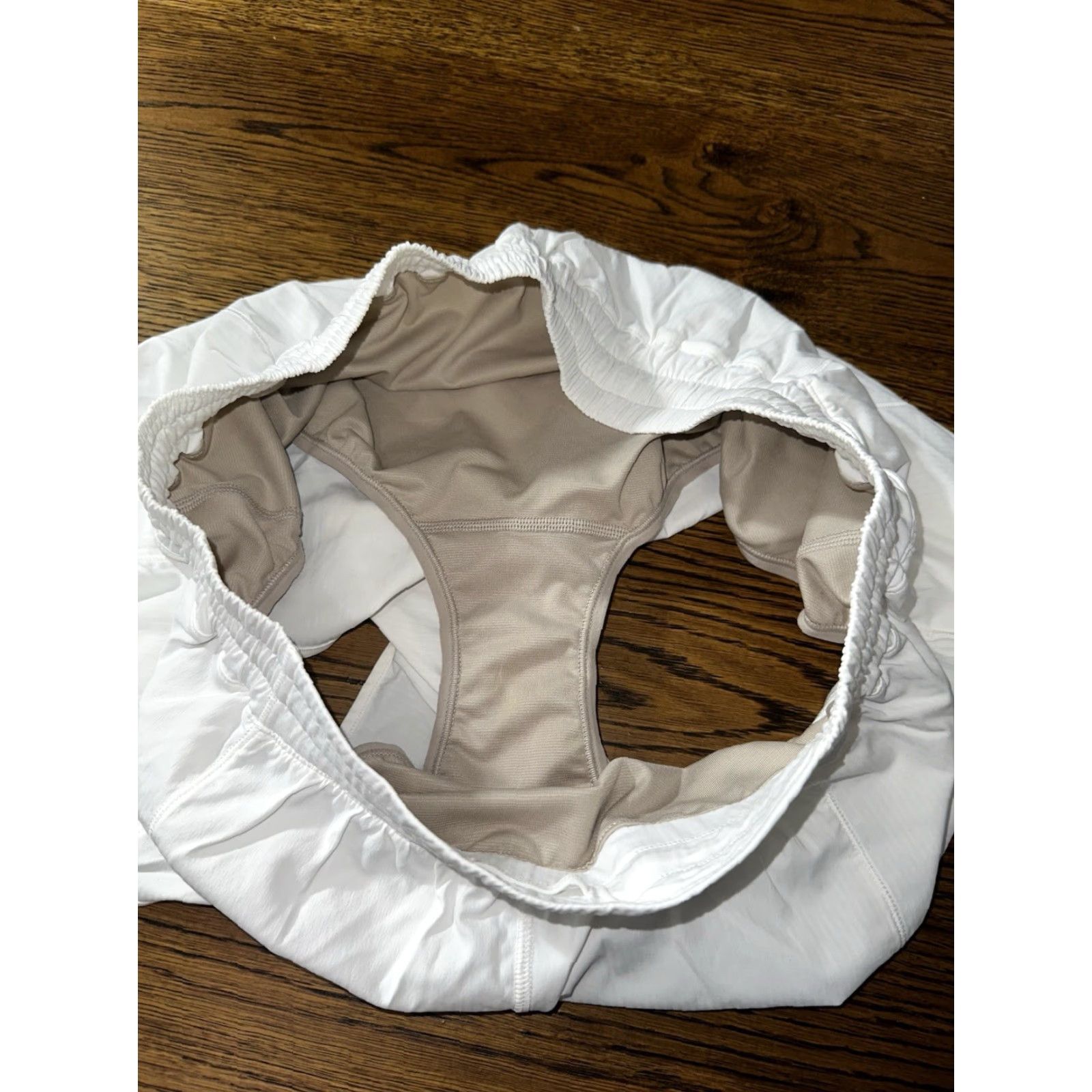 Lululemon Lululemon Short II 3.5” Womens 12 White Lined Running Gym & Training Athletic Shorts Size 34" / US 12 / IT 48 - 4 Thumbnail