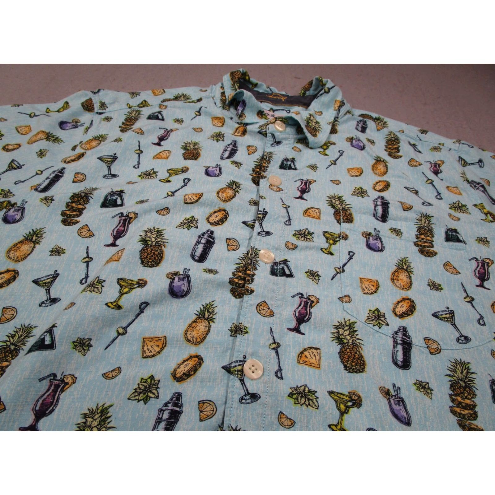 Tommy Bahama Tommy Bahama Shirt Mens XL Blue Pineapple Cocktail Print Button-Up Hawaiian Tropical Size US XL / EU 56 / 4 - 2 Thumbnail