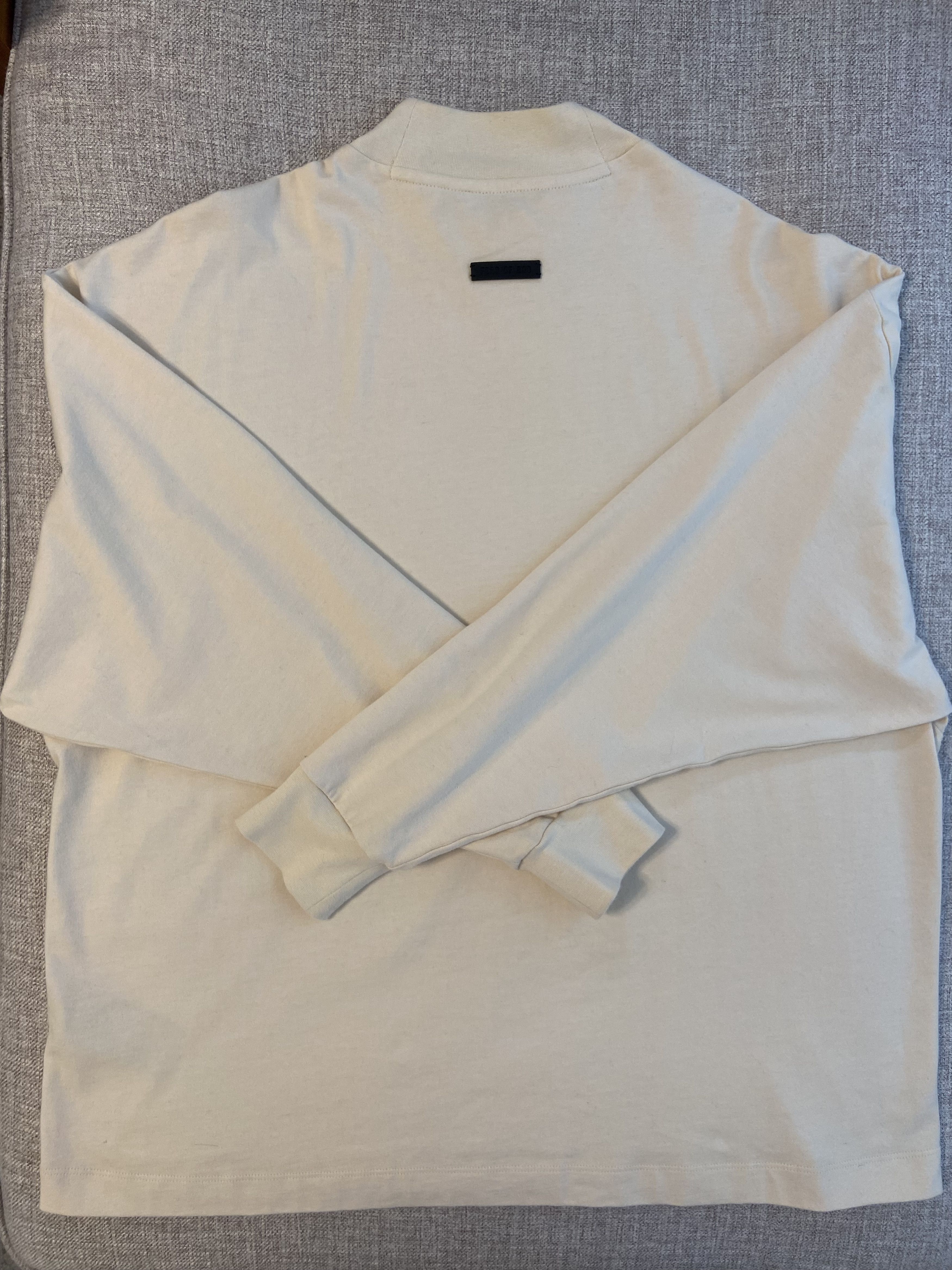Fear of God fear of god mainline mock neck cotton L/S tee cream white Size US S / EU 44-46 / 1 - 2 Thumbnail