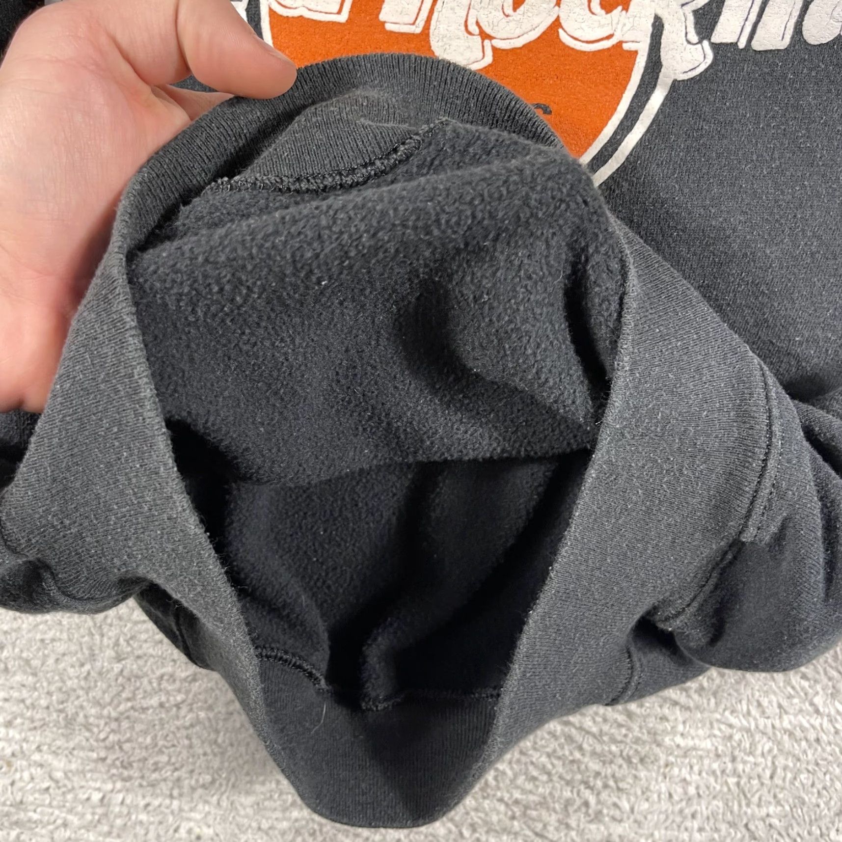 Hanes VINTAGE Marshall Tigers Crewneck Sweatshirt Hanes Adult Large Black Football 80s 90s USA Mens Sweatshirt Crew Neck Long Sleeve Pullover Size US L / EU 52-54 / 3 - 6 Thumbnail
