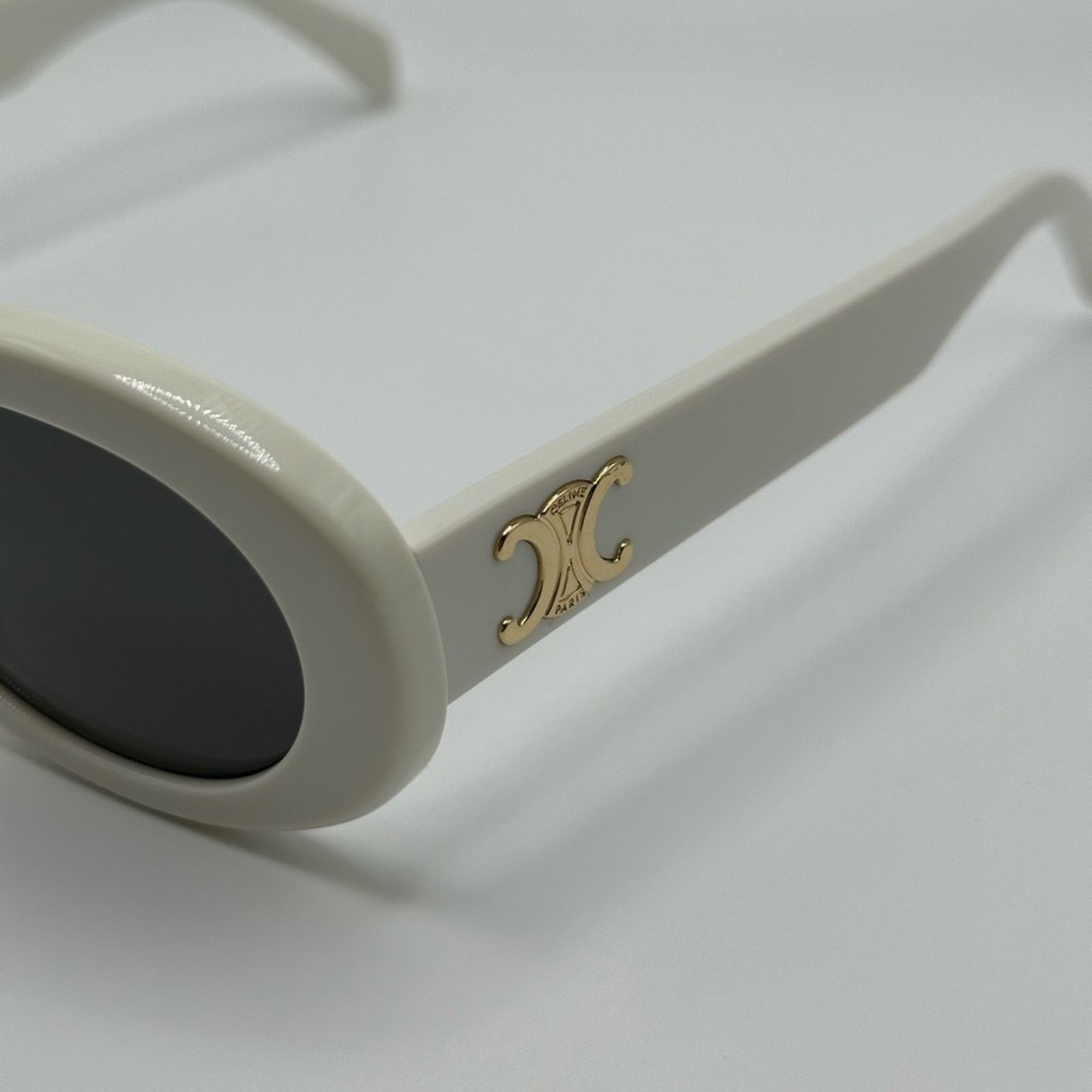 Celine CELINE Triomphe Sunglasses CL40194U Ivory/Smoke Women Size ONE SIZE - 5 Thumbnail