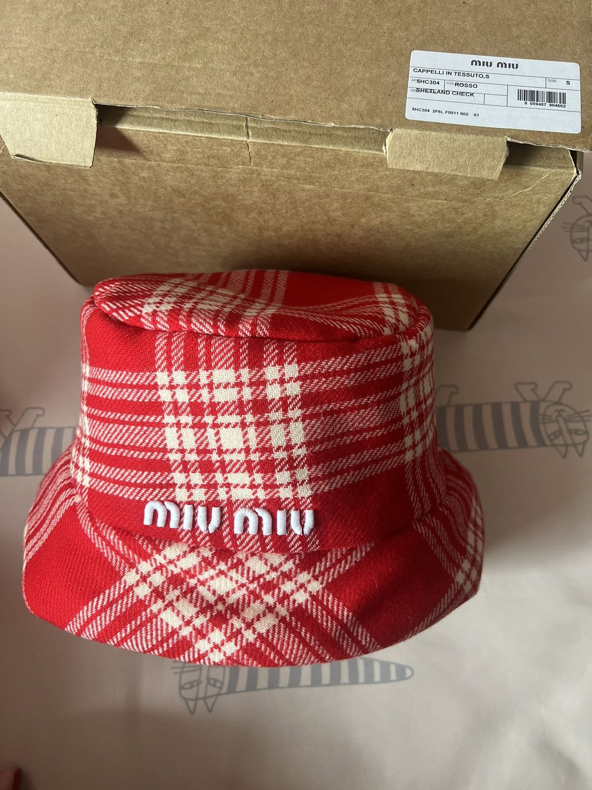 Miu Miu 🔥 Miu Miu Red Check padded bucket hat Size ONE SIZE - 7 Thumbnail