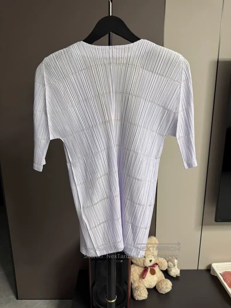 Issey Miyake Issey Miyake Blue and White Porcelain Cardigan Size L / US 10 / IT 46 - 2 Thumbnail