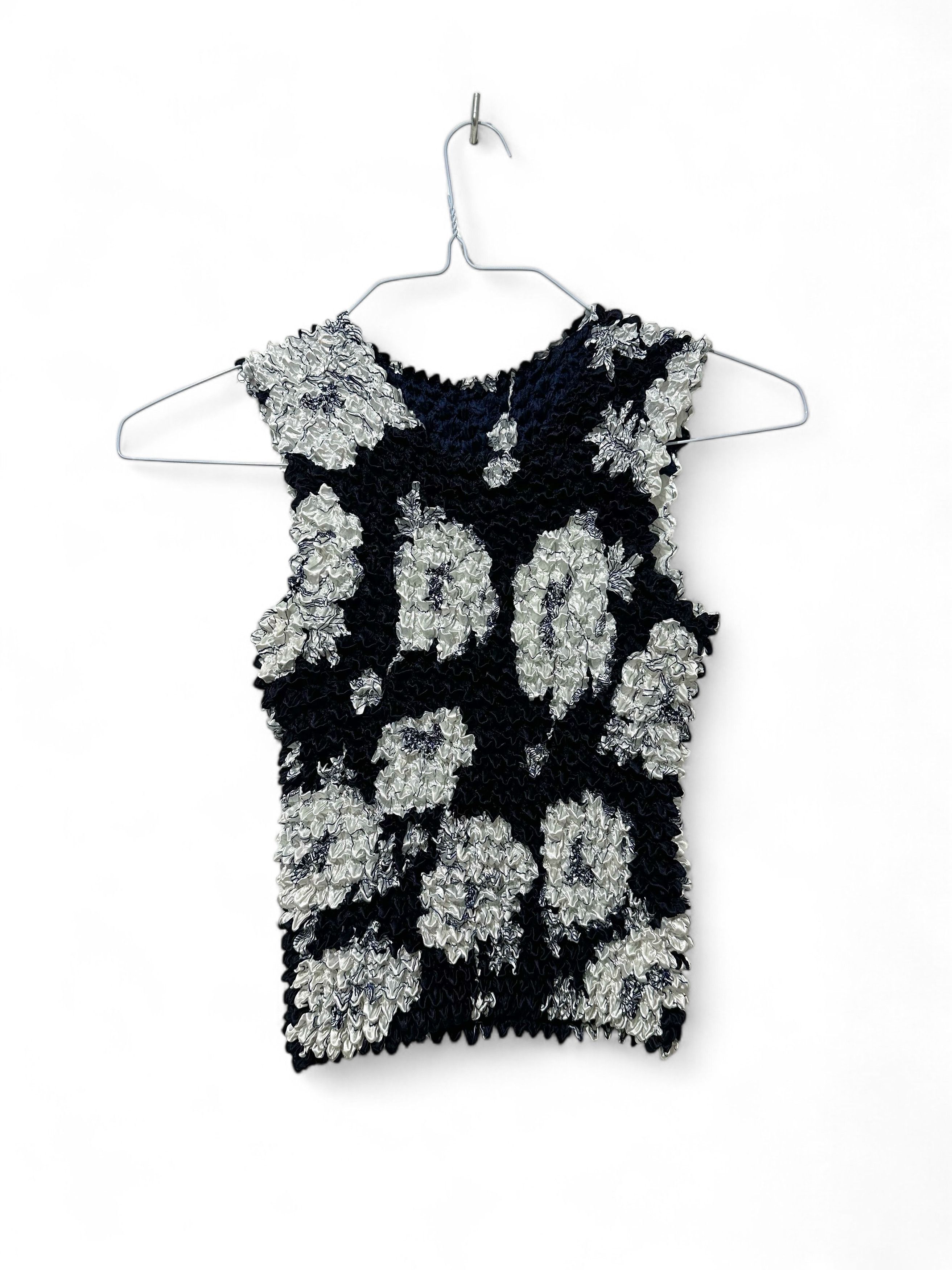 Japanese Brand × Vintage Vintage Pleated Issey Miyake Style Sleeveless Silk Top XS-M Size ONE SIZE - 2 Thumbnail