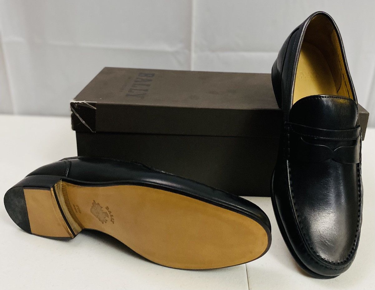 Bally Bally Black Calfskin Termez Penny Loafer 8 EEE New In Box Size US 8 / EU 41 - 17 Thumbnail